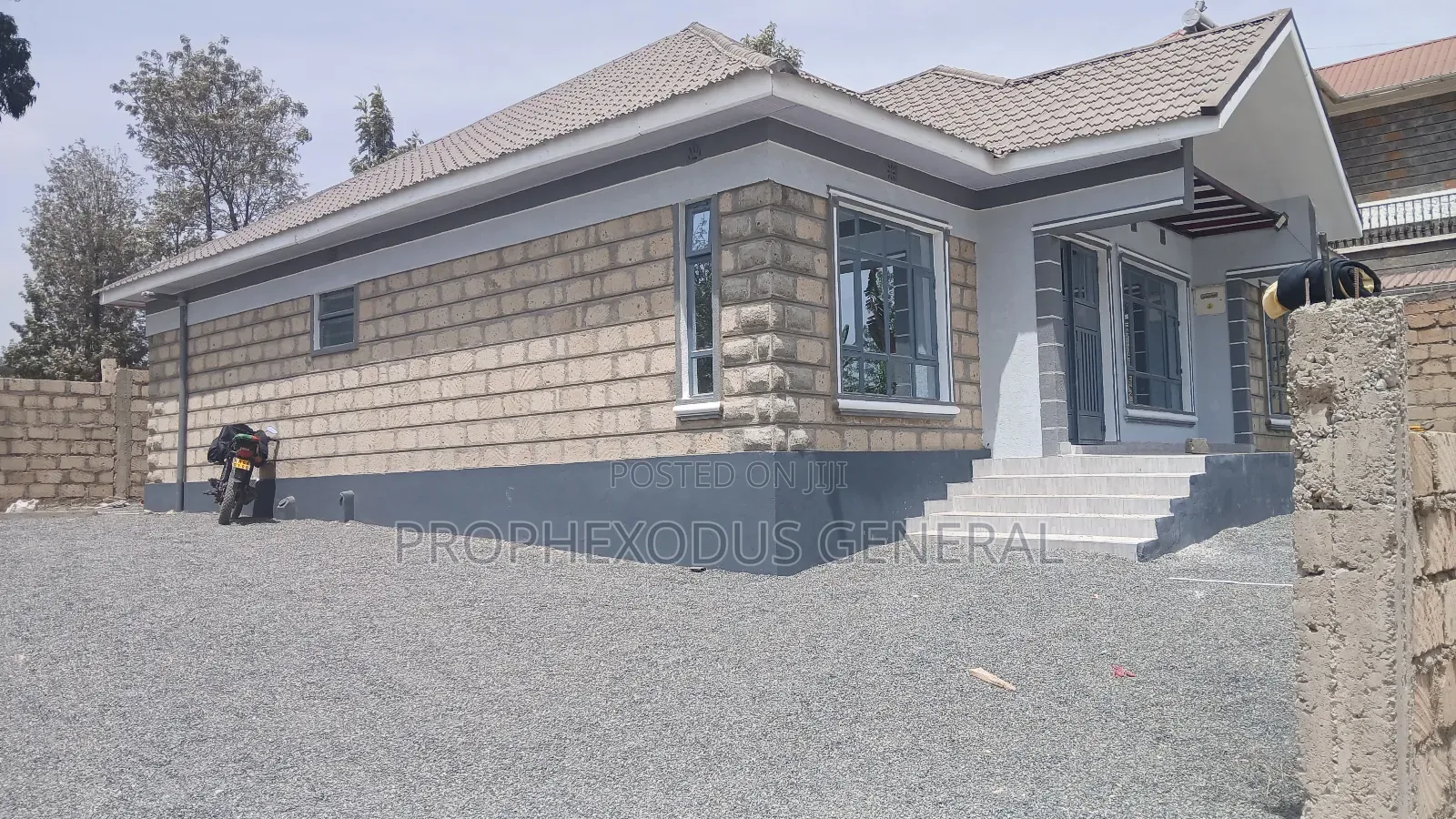 3bdrm Bungalow in Matasia for sale