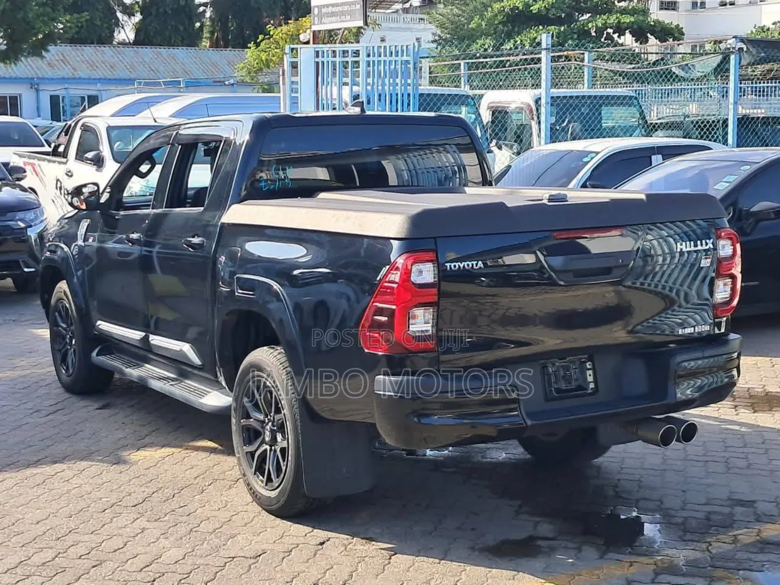 Toyota Hilux Revo Double Cab Deisel 2.8 AWD 2021 Black