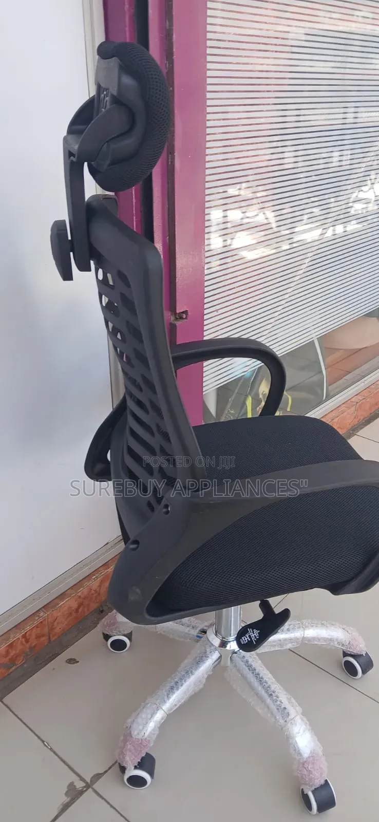 Comfortable Ergonomic Office Chair With Headrest