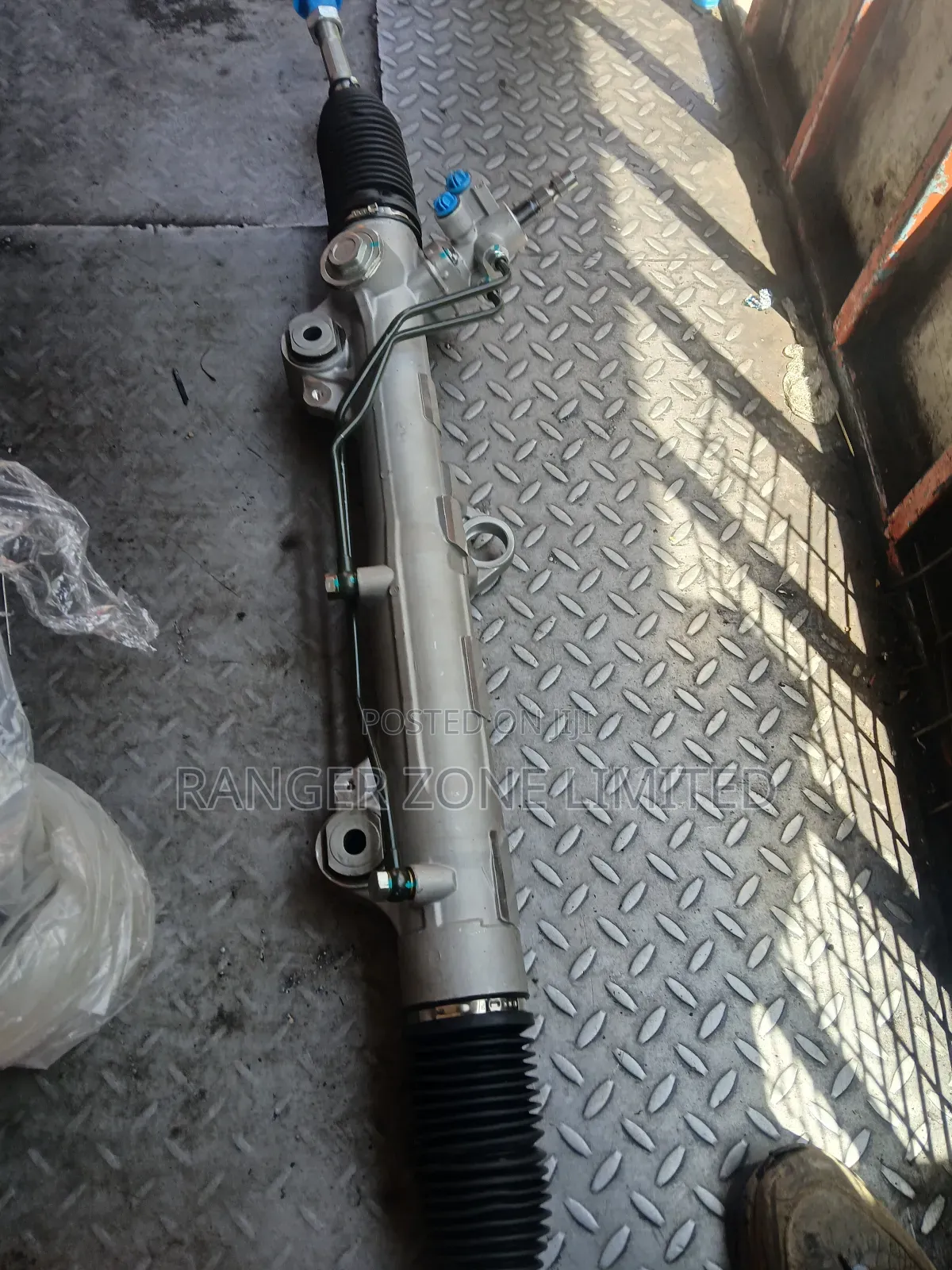 Steering Rack V8 200 Sieries