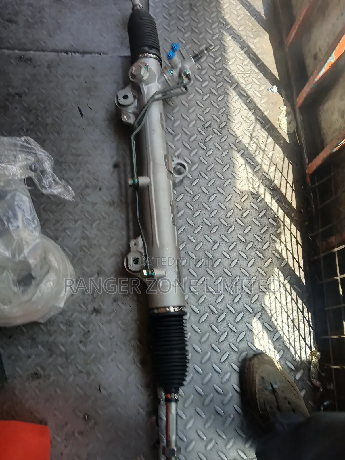 Steering Rack V8 200 Sieries