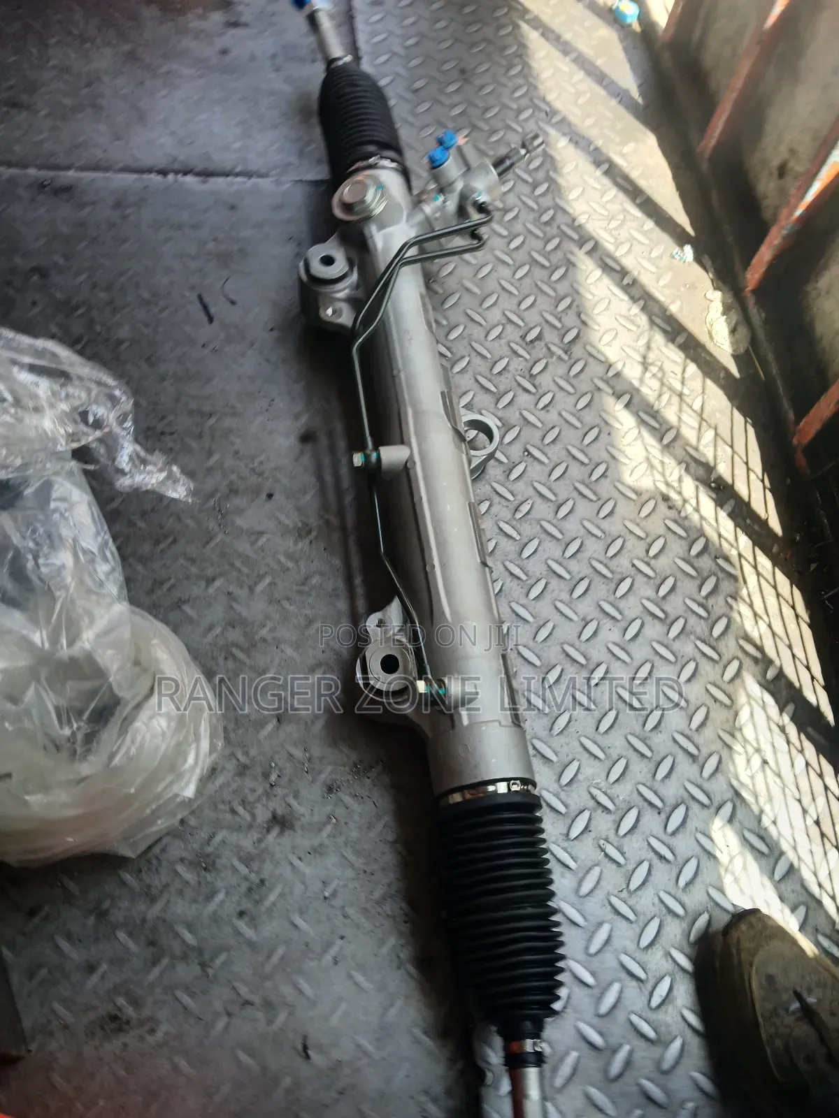 Steering Rack V8 200 Sieries