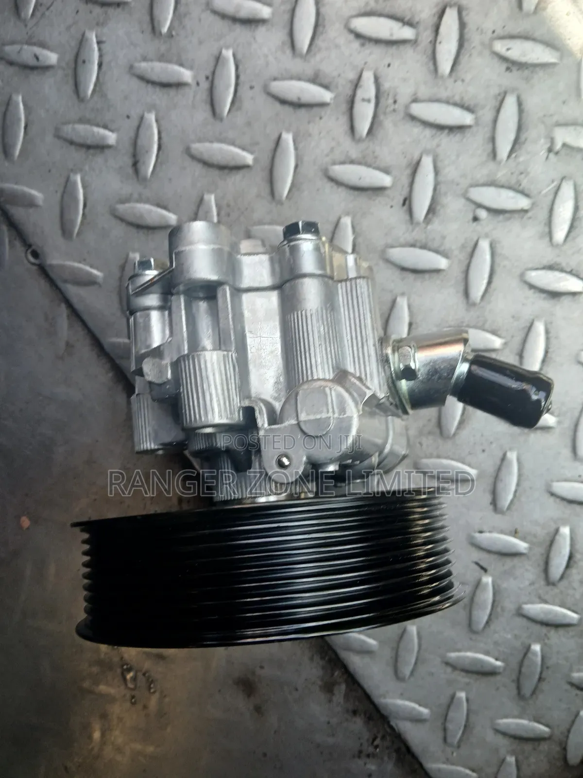Toyota Land Cruiser V8