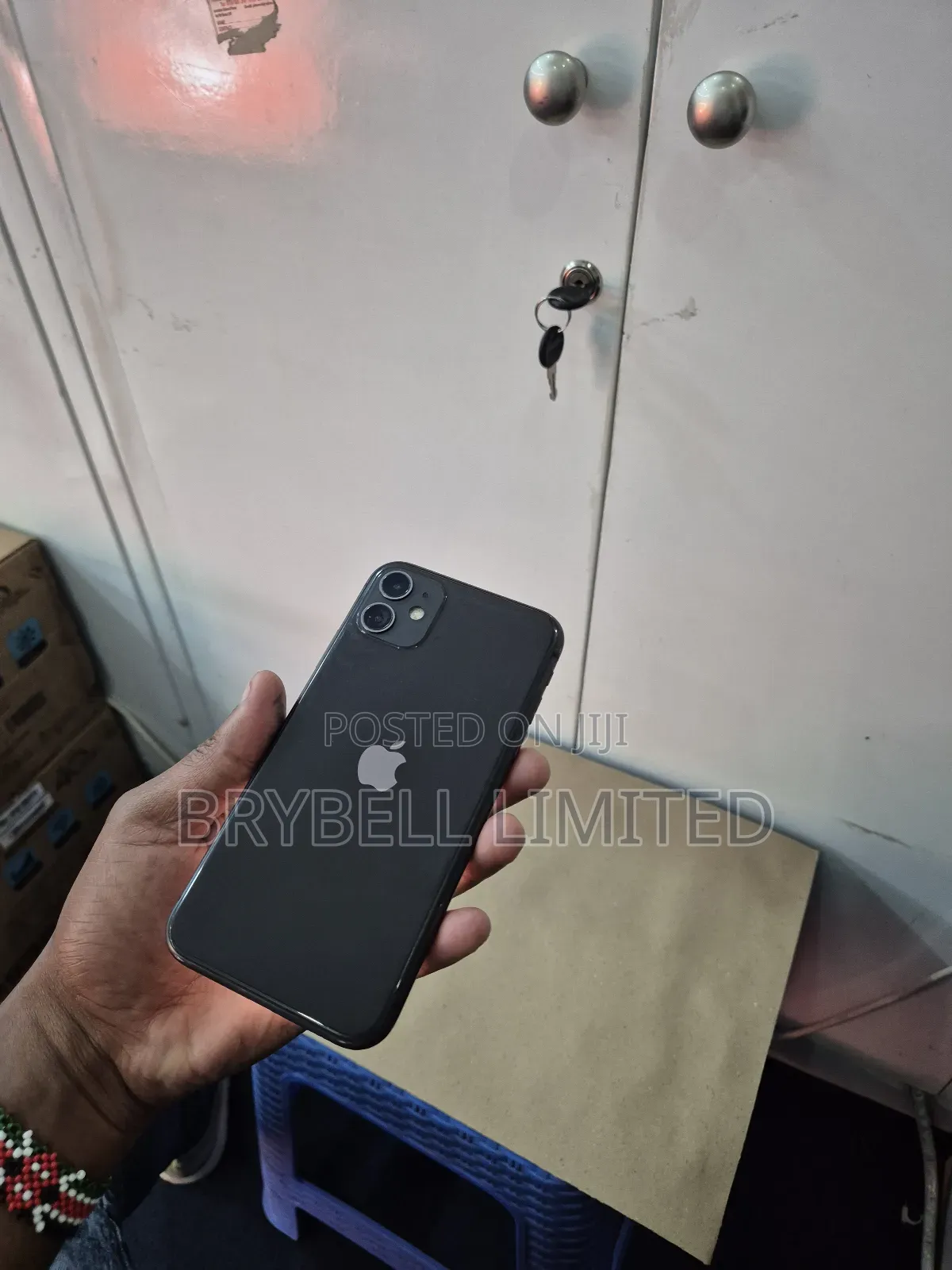 Apple iPhone 11 64 GB Gray