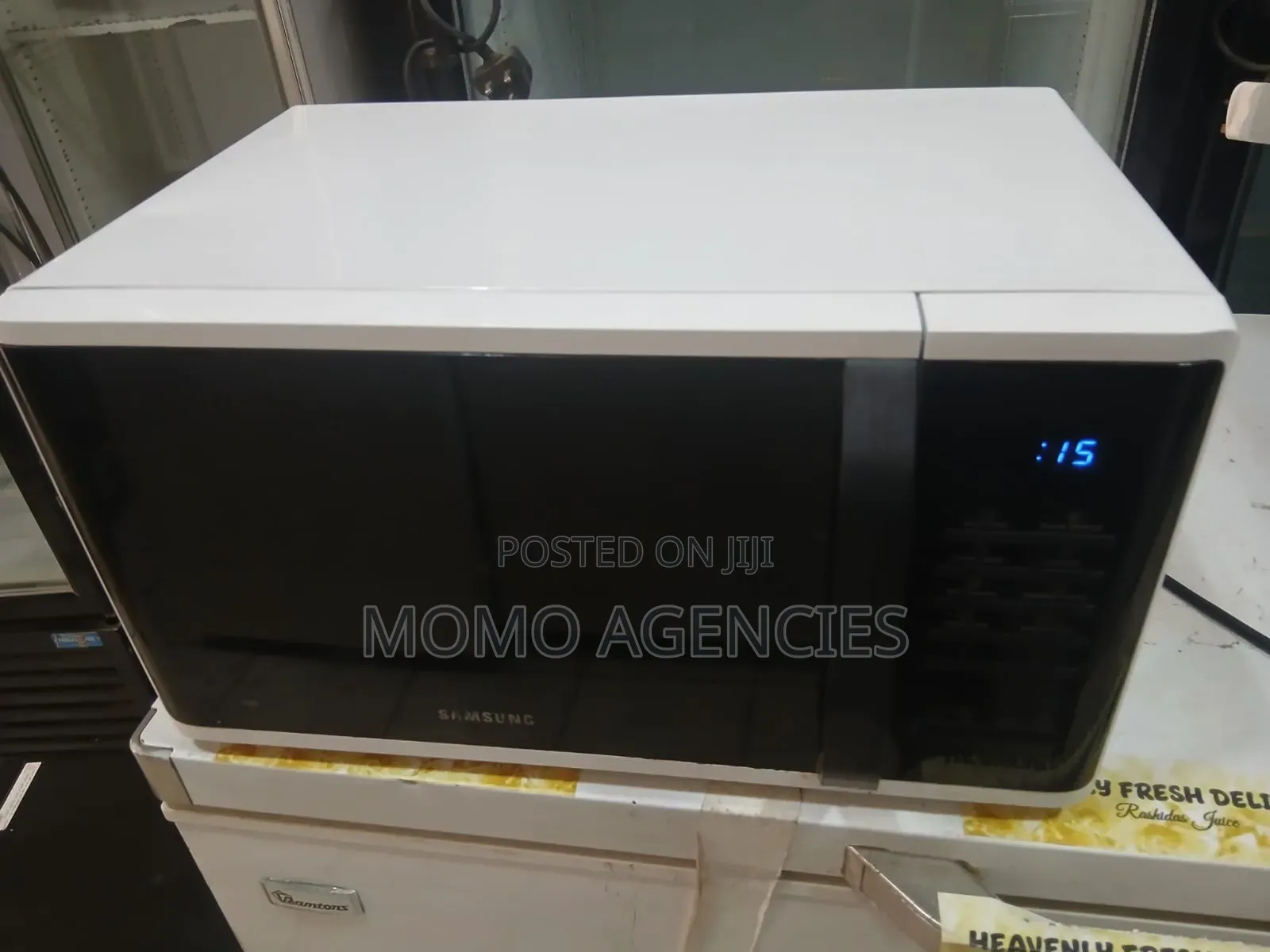 Clean Samsung Microwaves for Sale