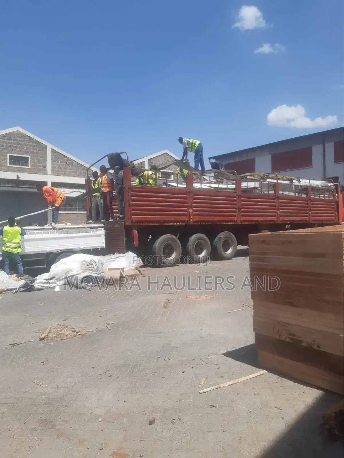Trailers for Cargo Delivery and Logistics Are Ready Within