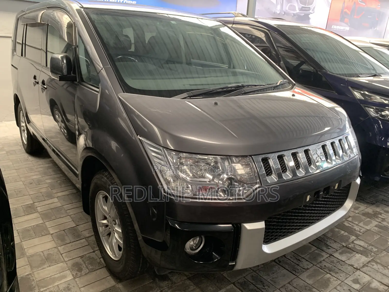 Mitsubishi Delica 2018 Gray