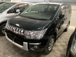 Mitsubishi Delica 2018 Green