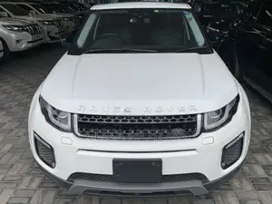Land Rover Range Rover Evoque HSE 4x4 5-Door 2017 White
