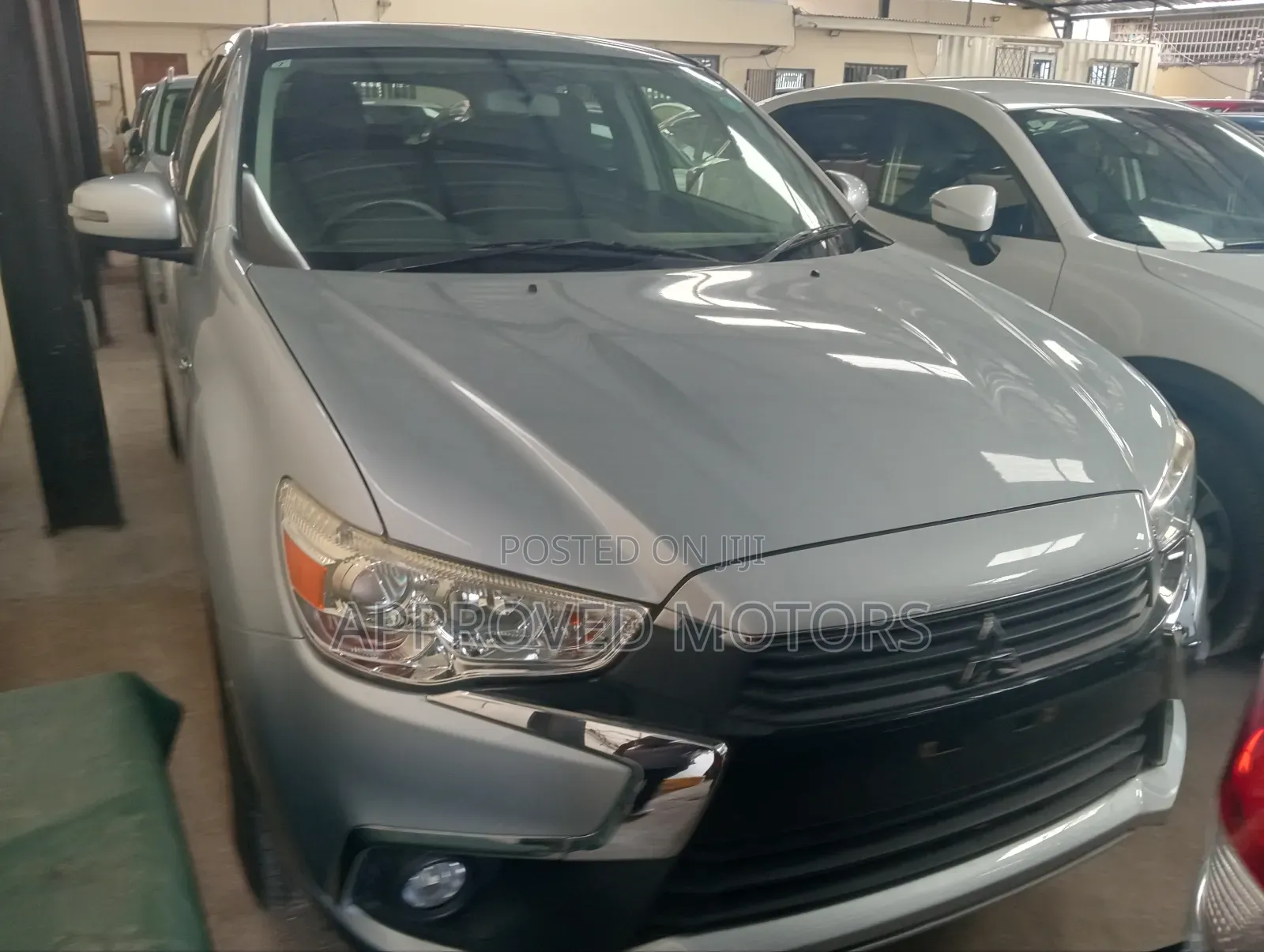 Mitsubishi RVR 2019 Silver