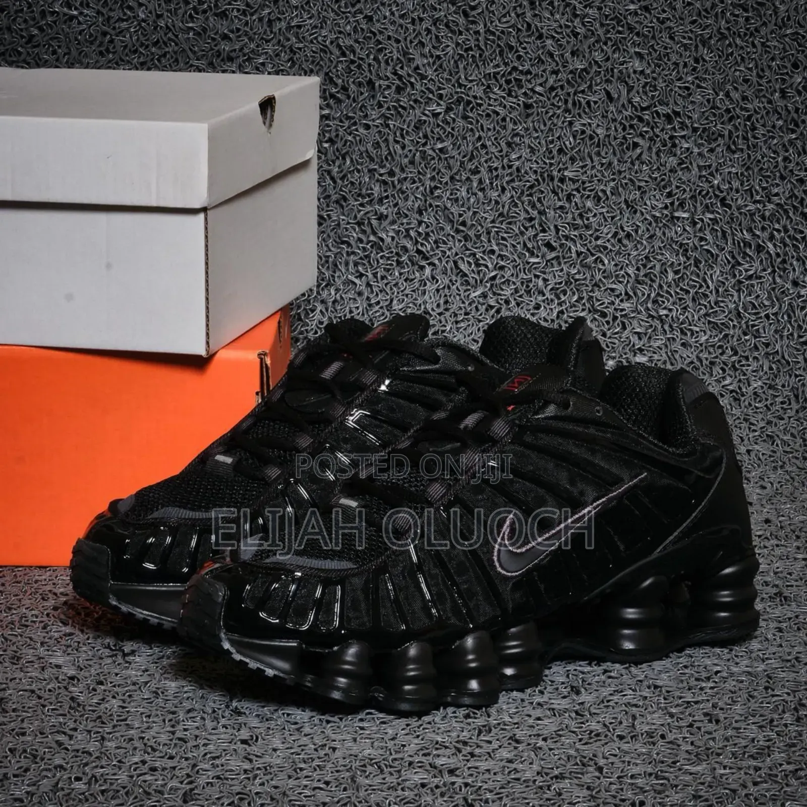 All Black Nike Shox