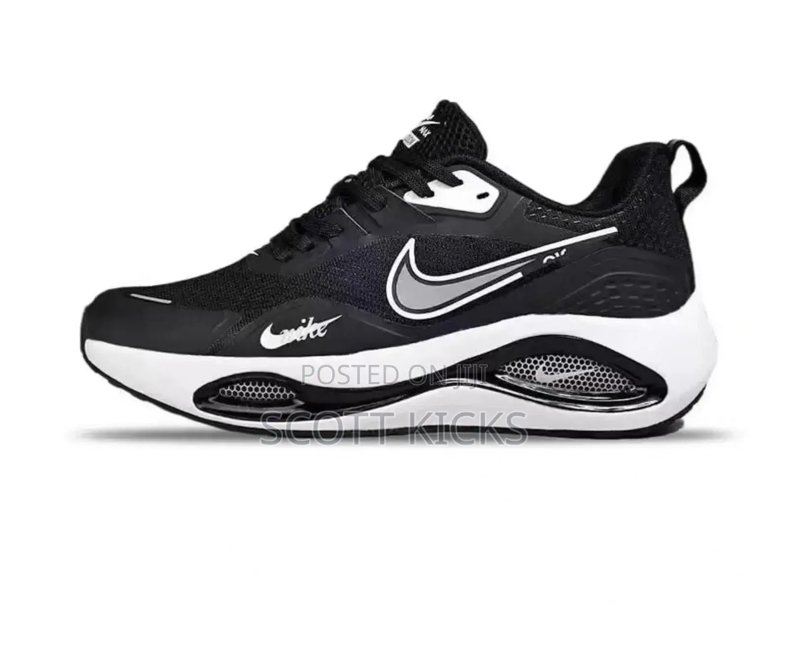 Air Max Zoom Trainers/Sneakers