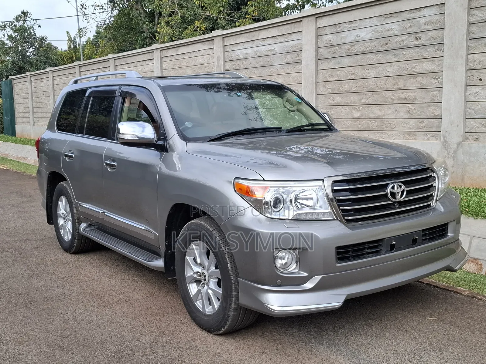 Toyota Land Cruiser 4.6 V8 ZX 2015 Silver