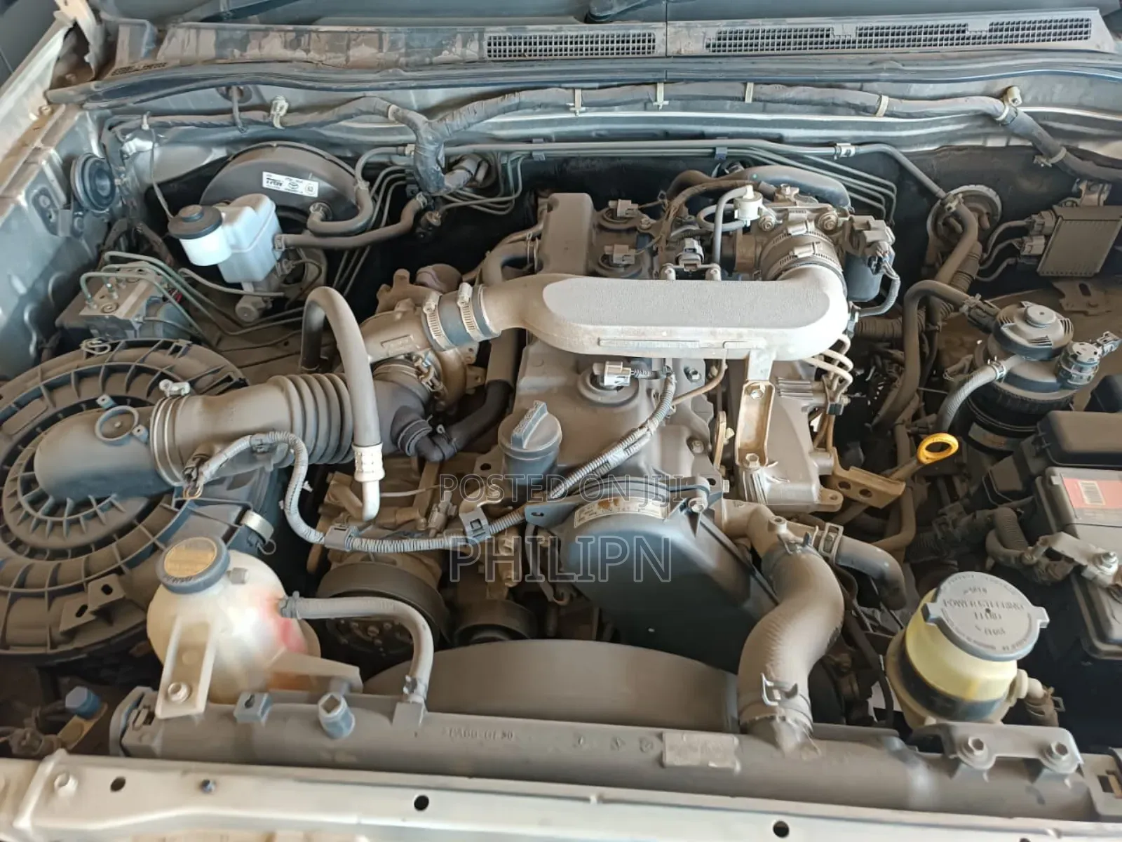 Toyota Hilux 2011 Silver