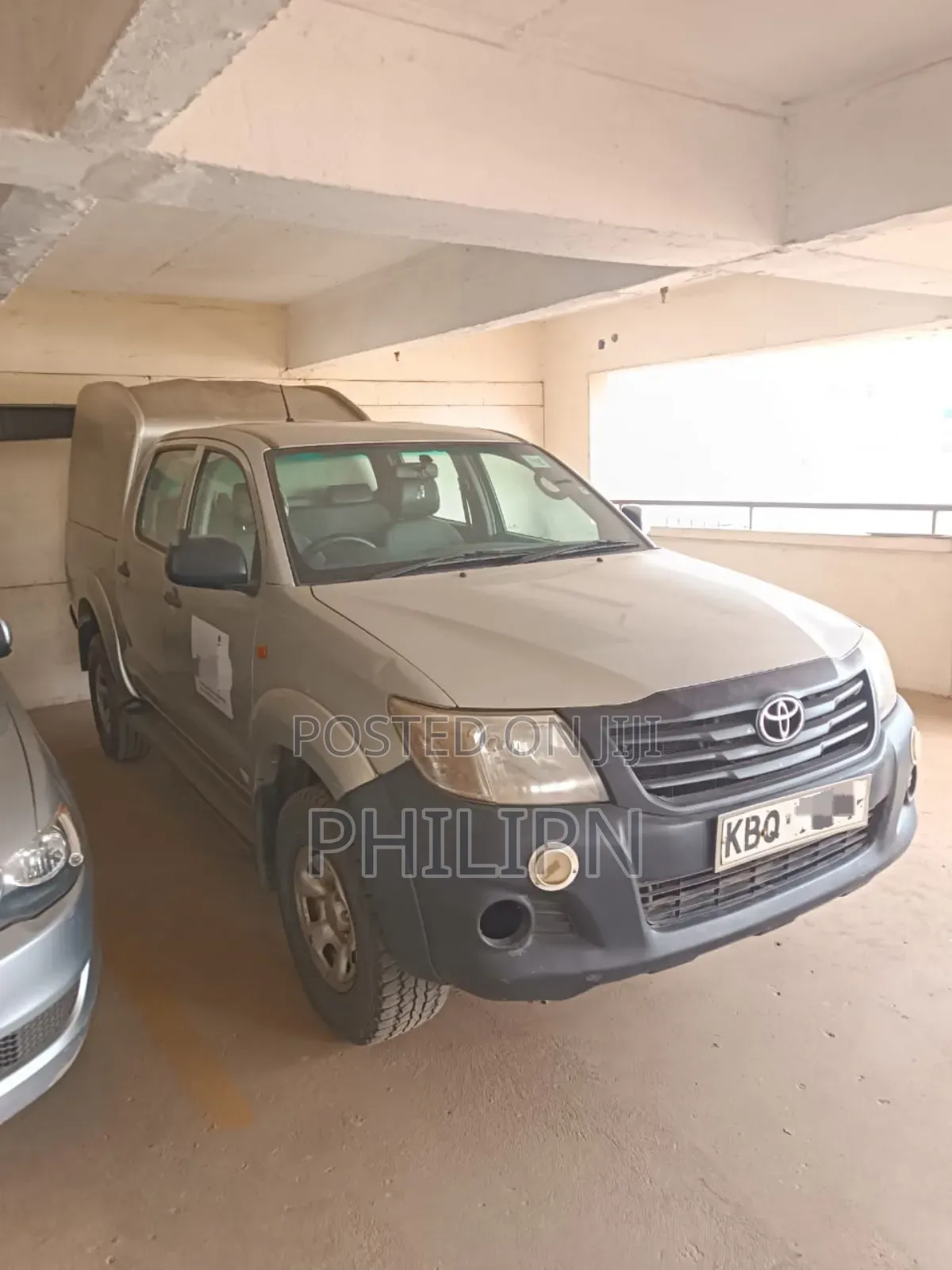 Toyota Hilux 2011 Silver