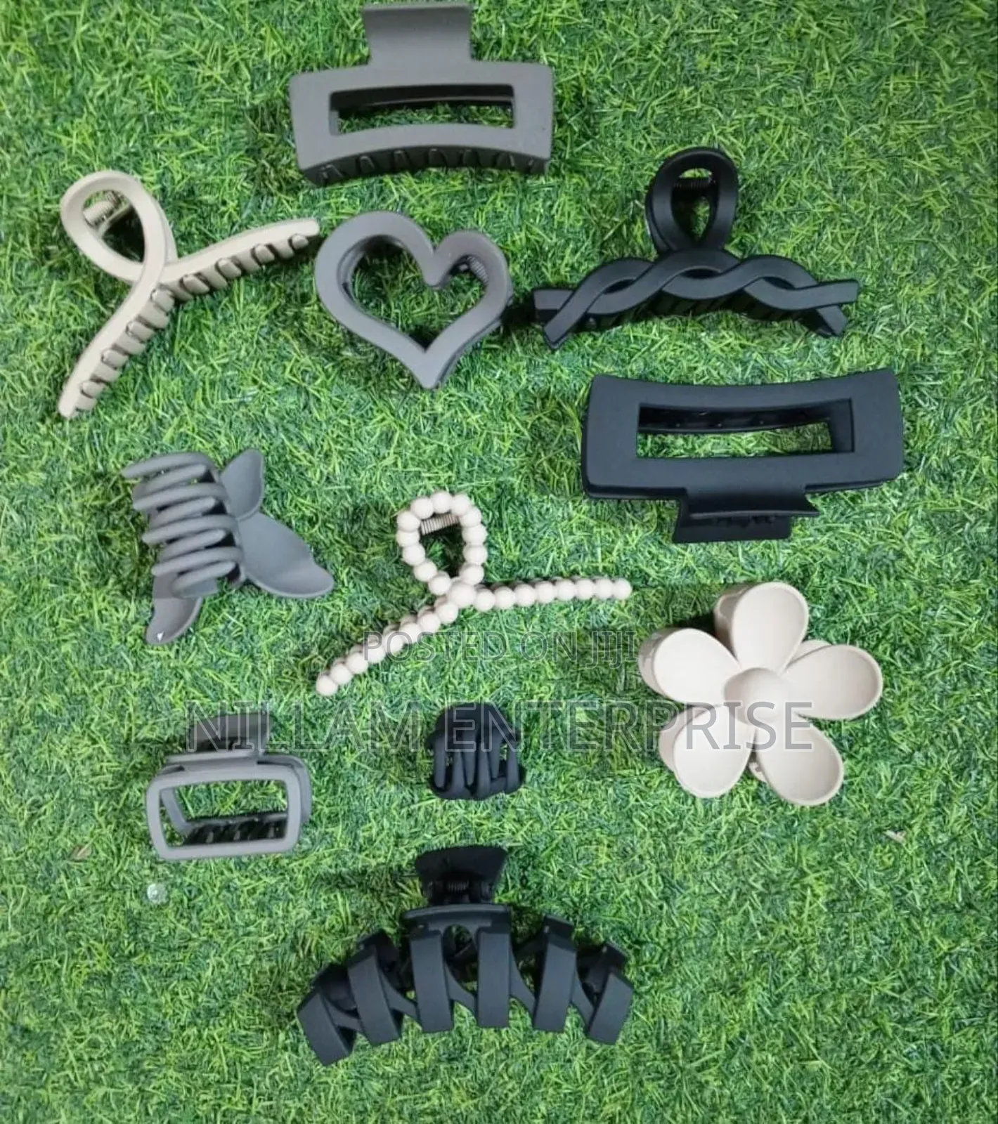 10-Piece Geometric Flower Hair Claw Set*
