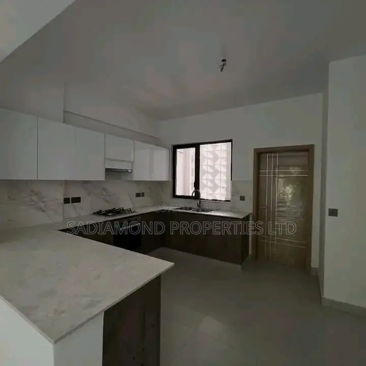 3bdrm Apartment in Lower Kabete for sale