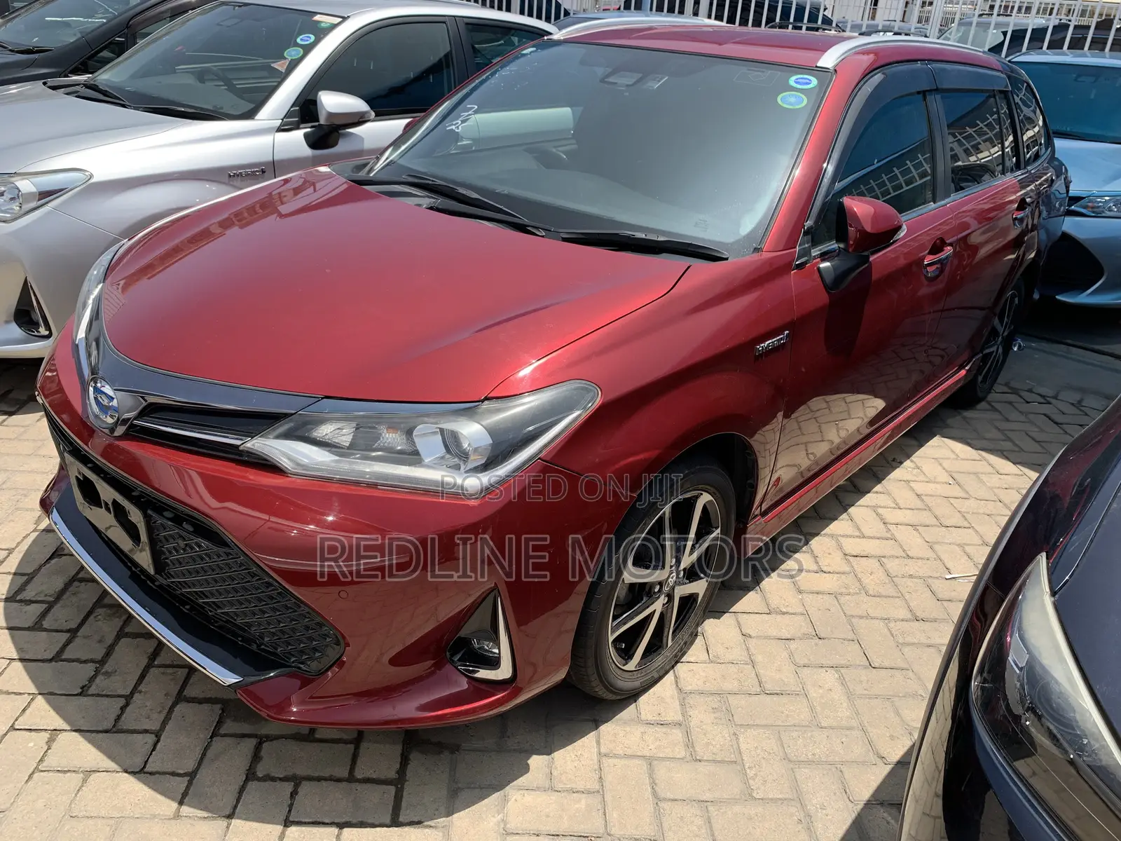 Toyota Corolla Fielder 1.5 Hybrid FWD 2018 Red