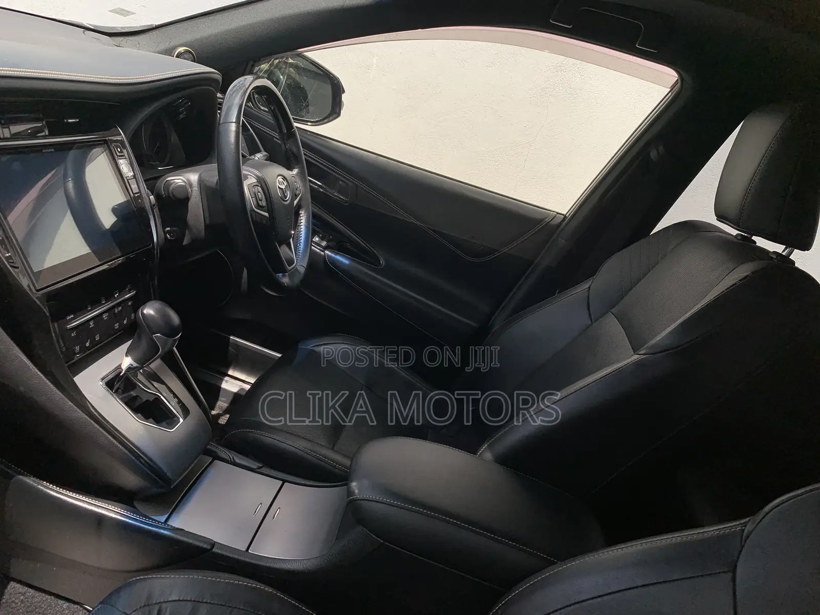 Toyota Harrier 2.0 Turbo 4WD 2018 Black