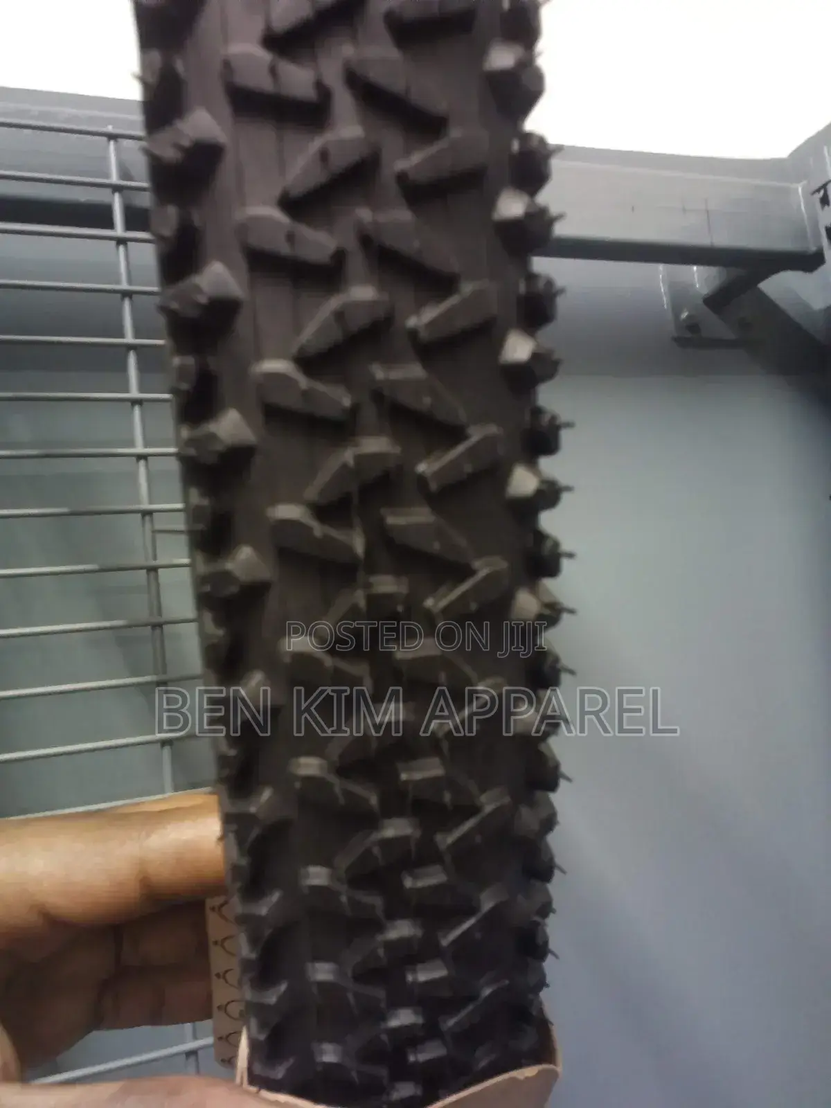 29" by 2.0 All Terrain MTB Tubeless Tire Black 800gms.