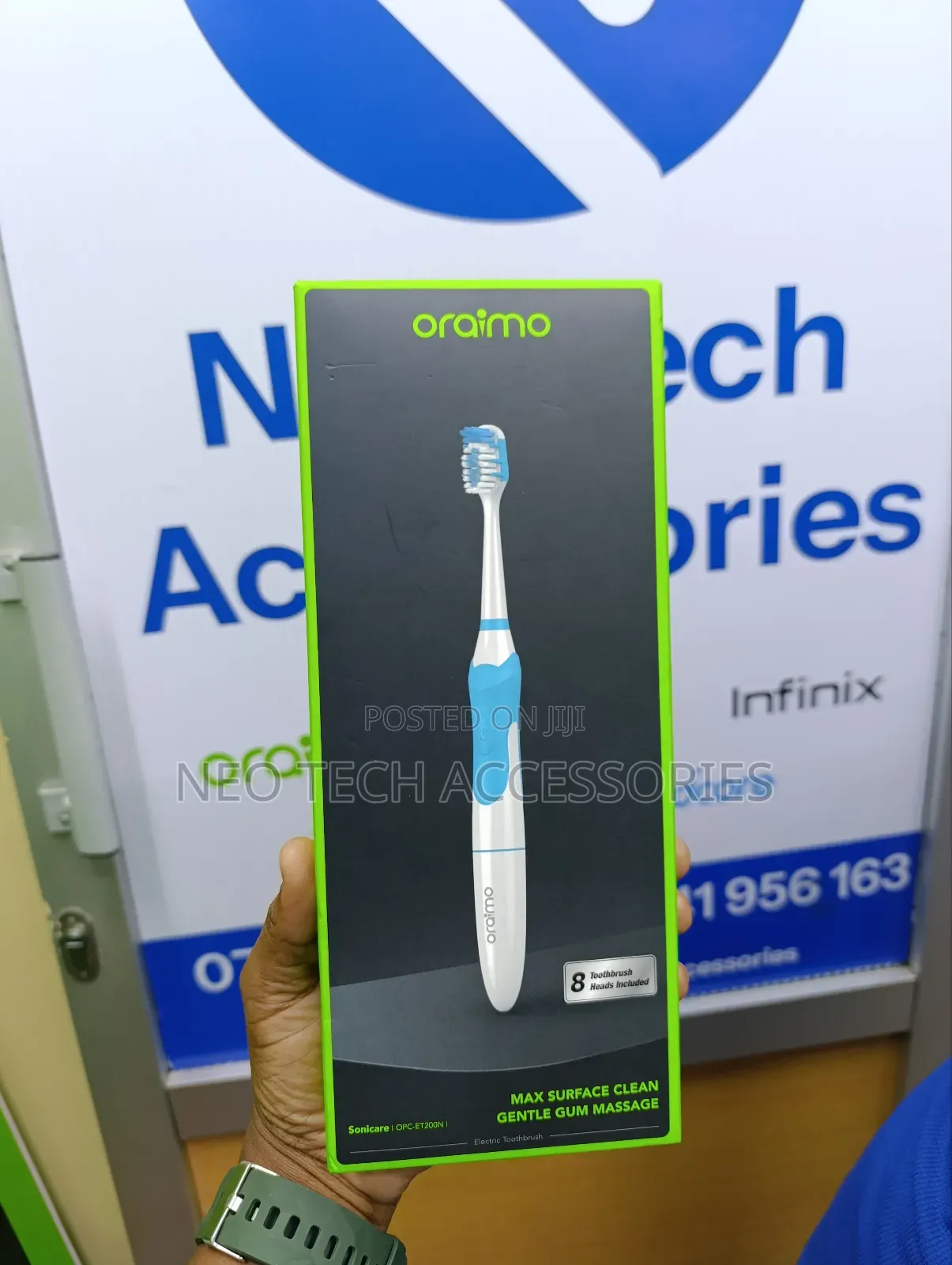 Oraimo Sonicare Electric Toothbrush ( 8 Toothbrush Heads Included)