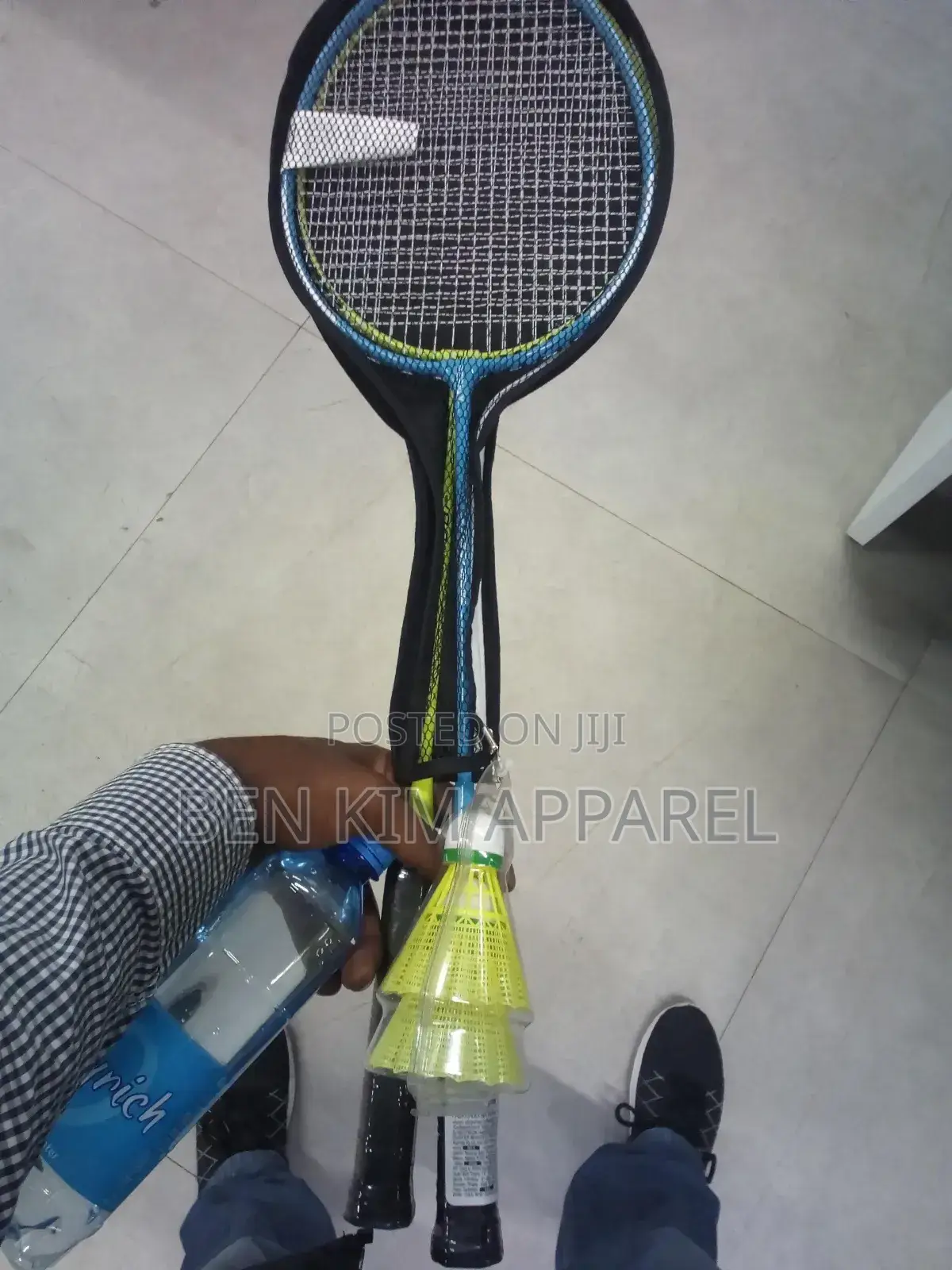 Badminton Begginers Set 2 Shuttles and Rackets