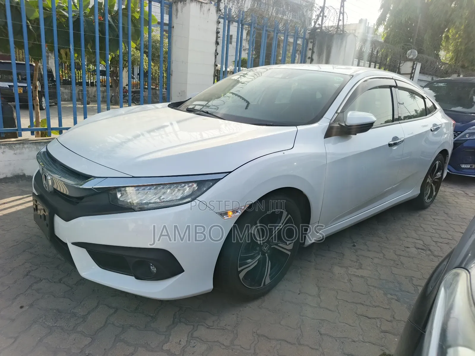 Honda Civic EX-L Sedan 2019 White