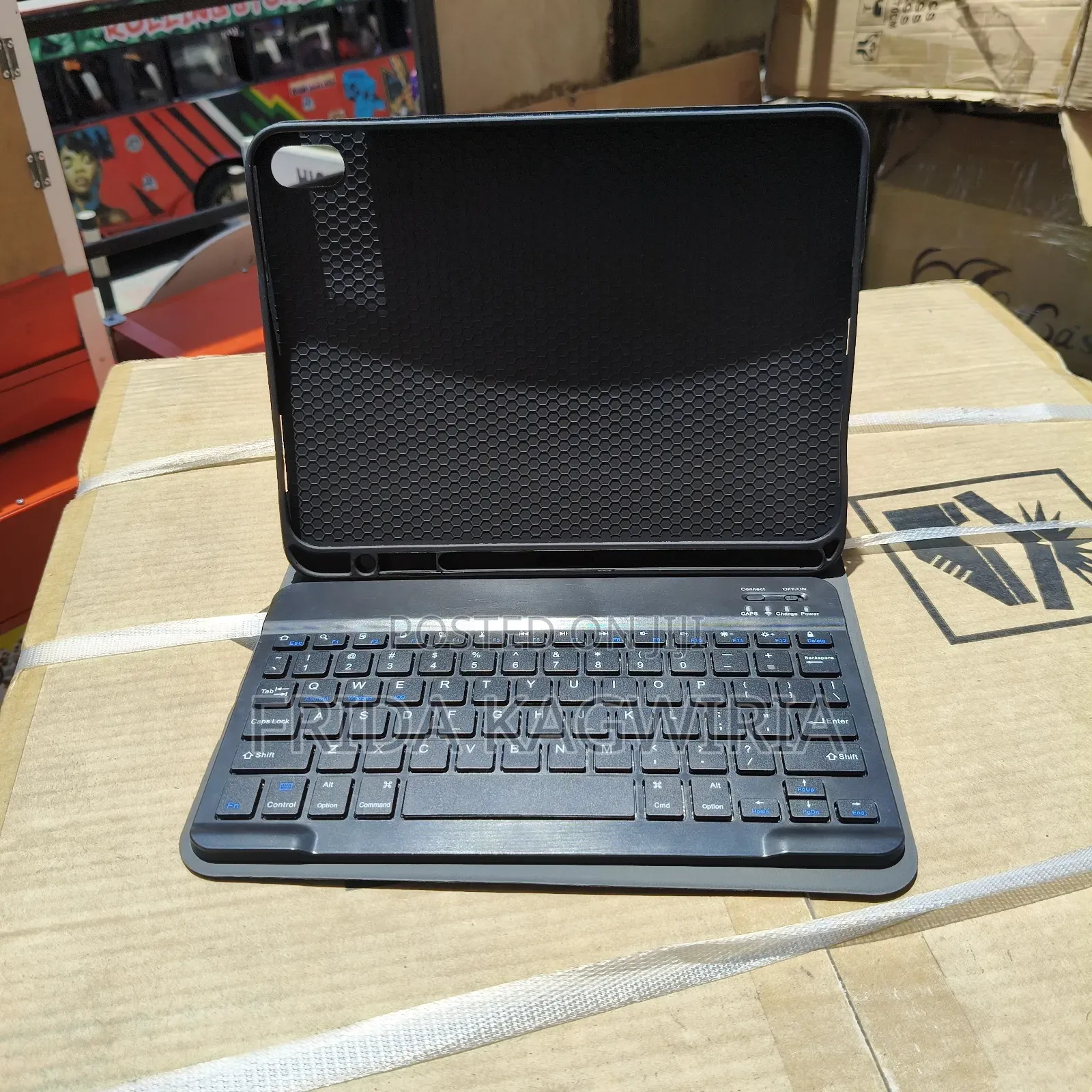 iPad 10th Gen And 11th Gen Flip Case With Detachable Keyboard