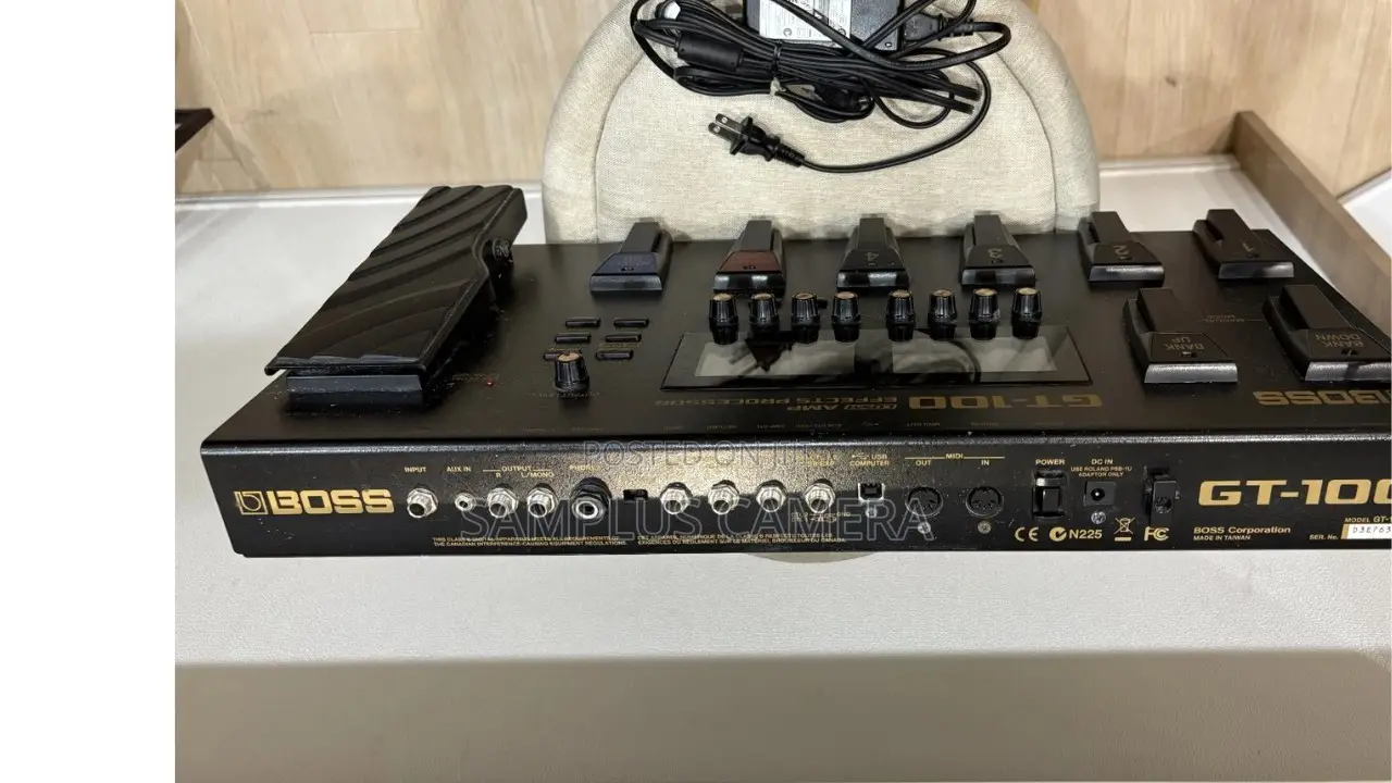 Boss Gt-100 Multi Effects