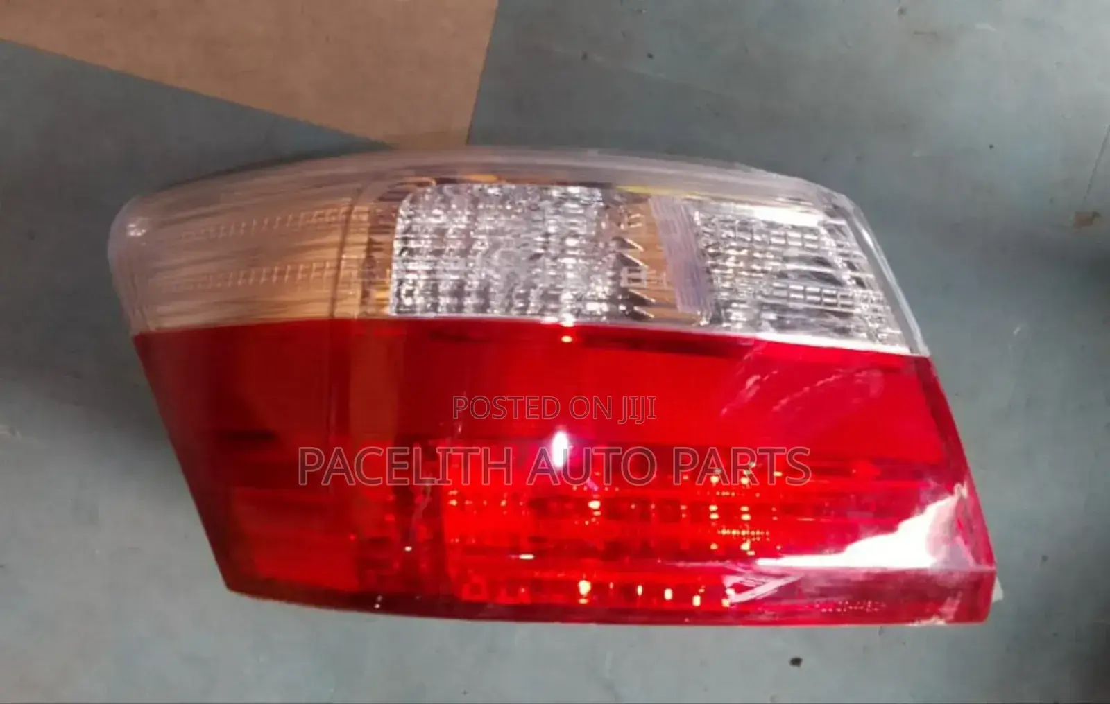 Tail Lamp / Tail Light Premio 260