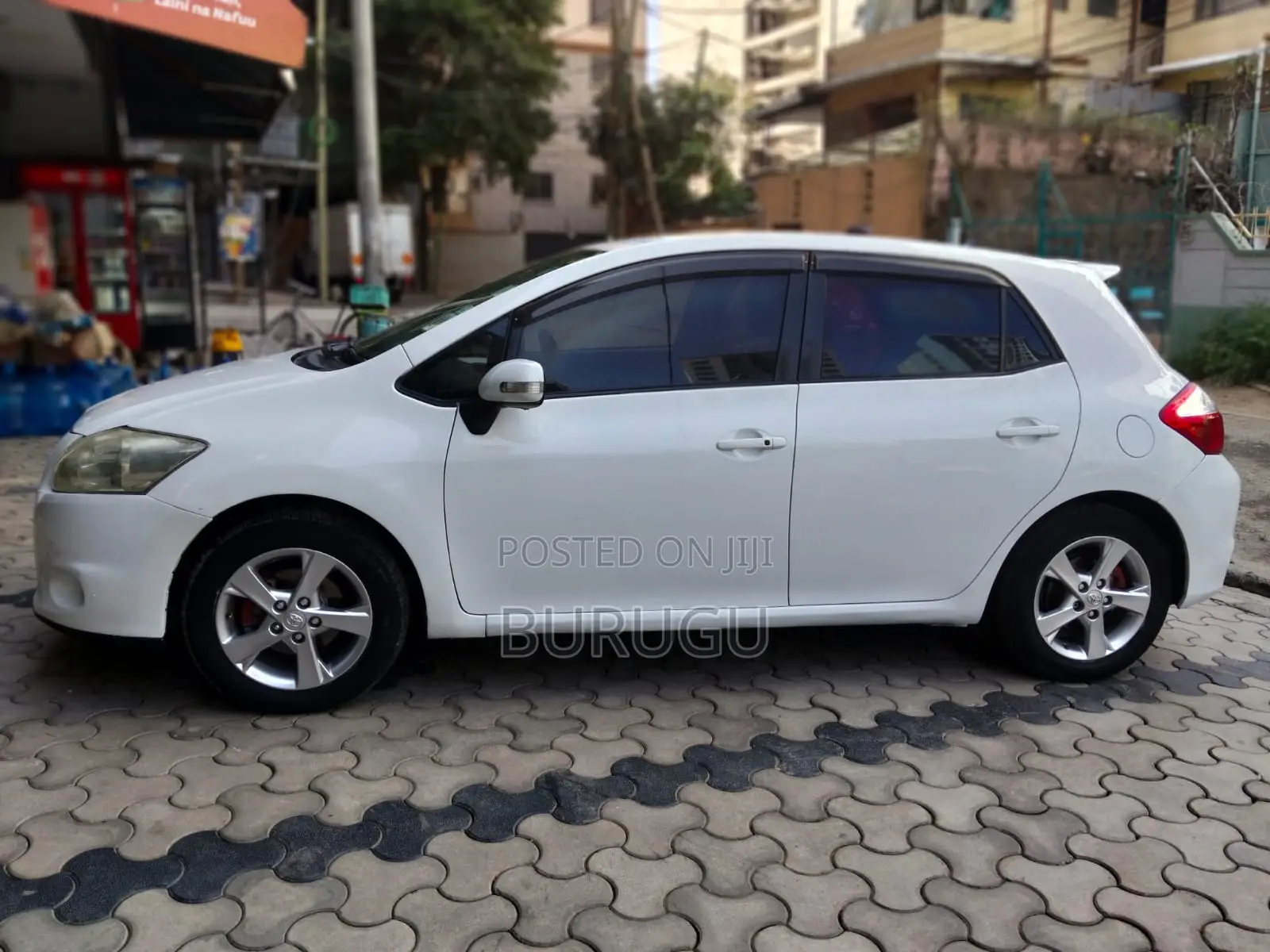 Toyota Auris 2012 White