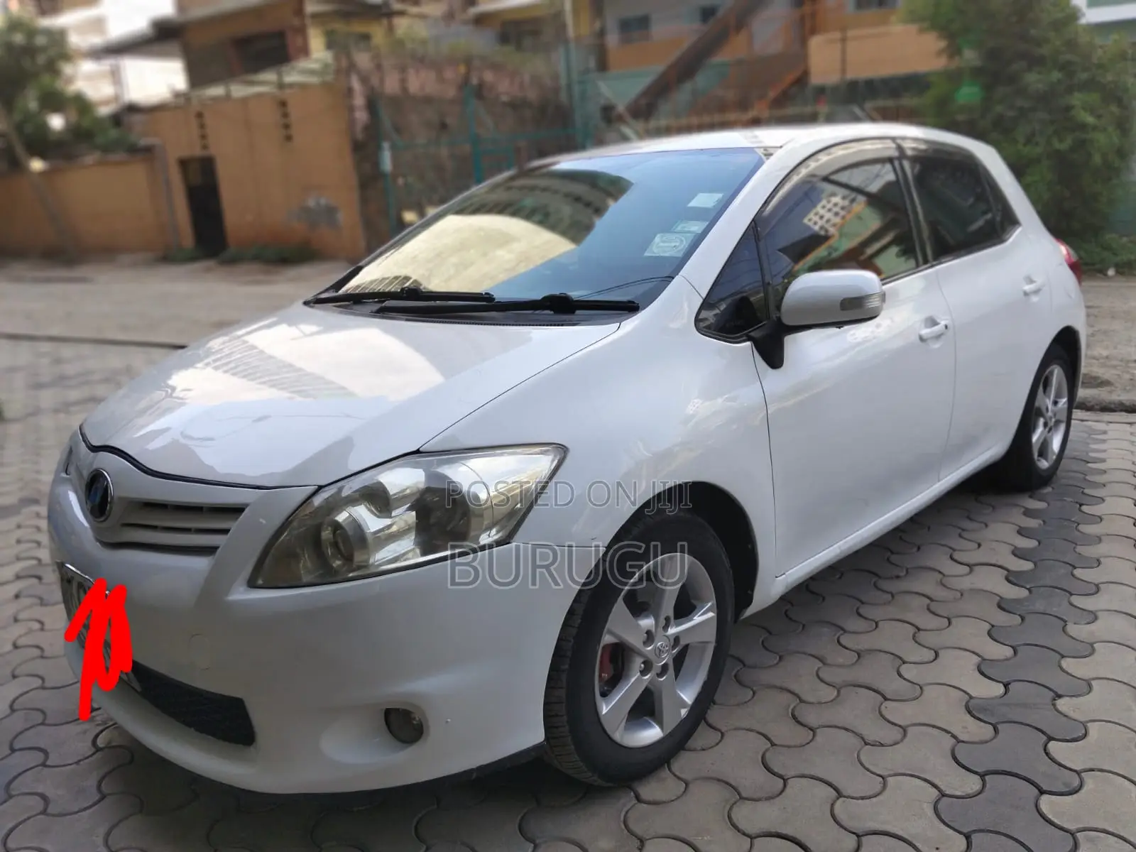 Toyota Auris 2012 White