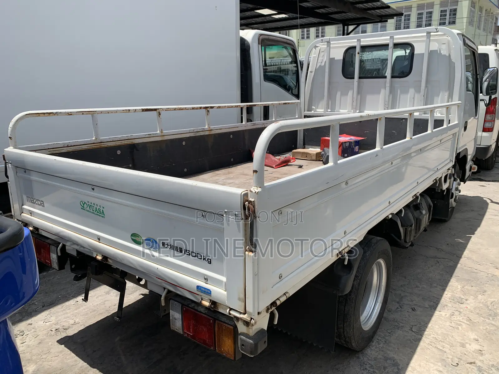 Mazda Titan Dash 2019 White
