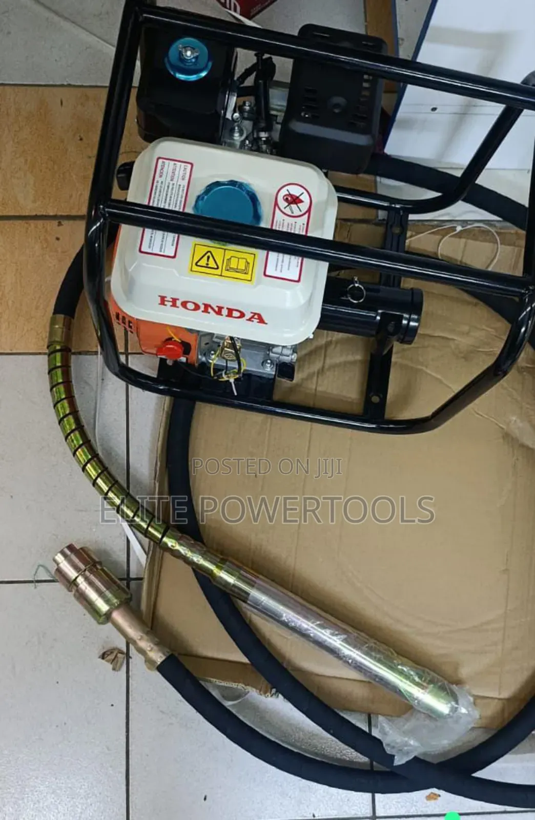 7.5 Honda Vibrator With Its Poker/ Hondar Vibrator