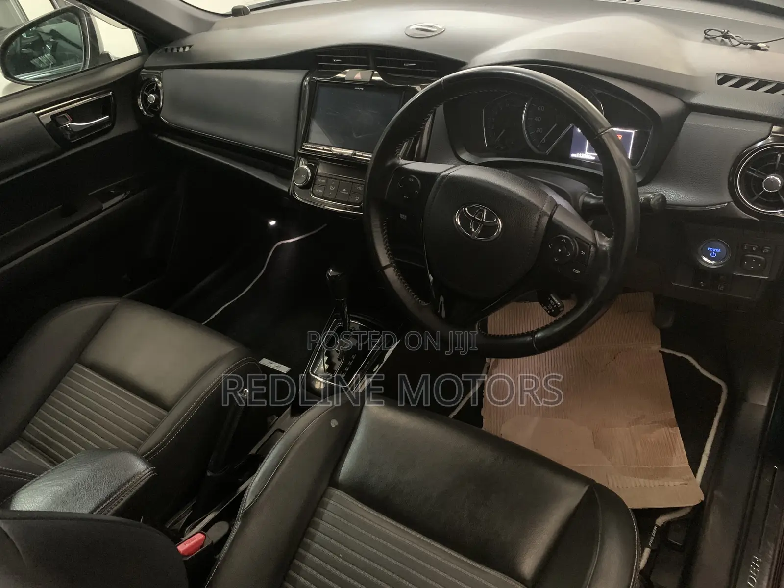 Toyota Corolla Fielder 1.5 Hybrid FWD 2018 Black