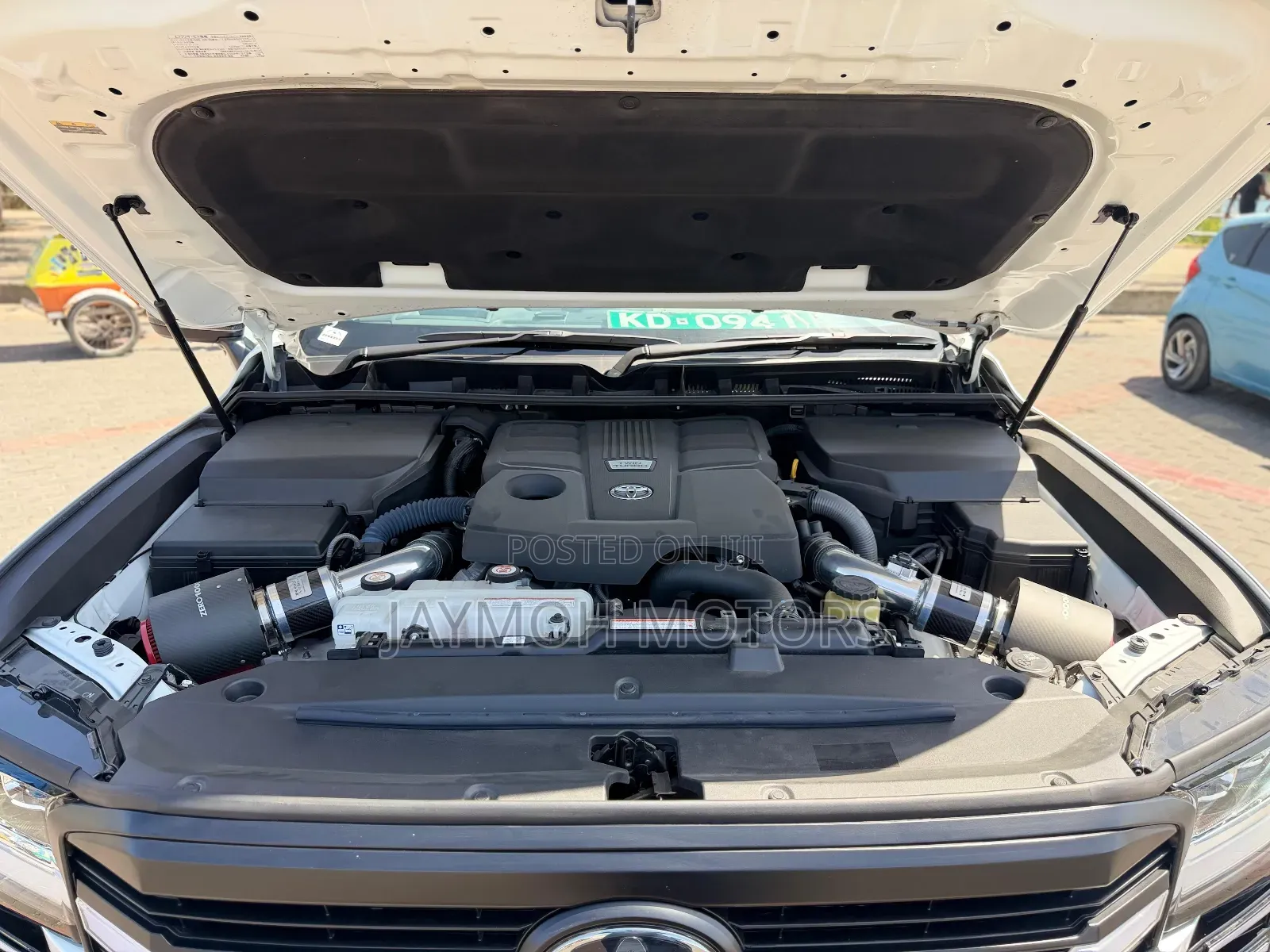 Toyota Land Cruiser 2024 White