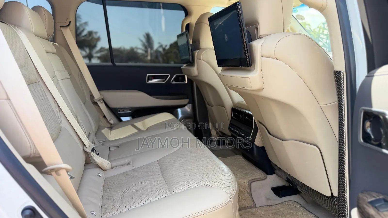 Toyota Land Cruiser 2024 White