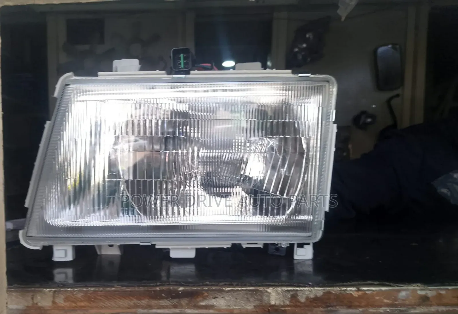 Head Lamp Mitsubishi Canter 2005/4d35/4m50/4m51