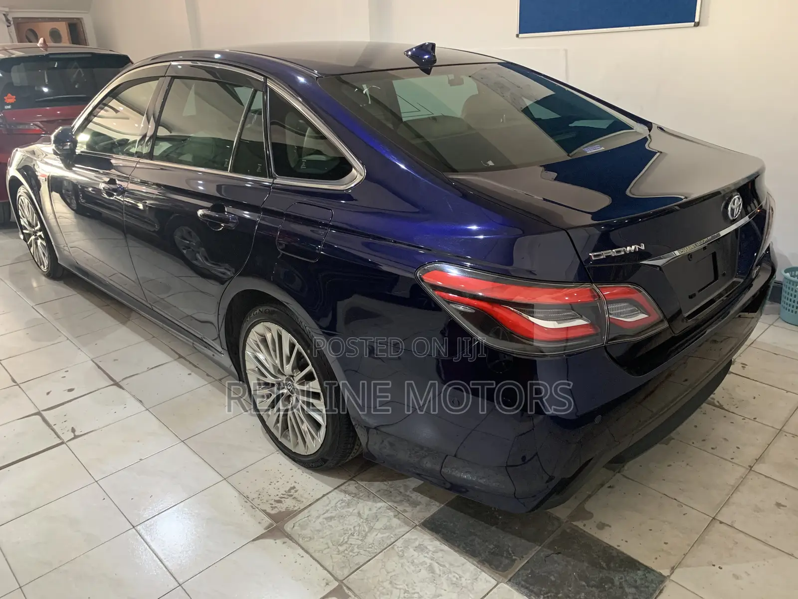 Toyota Crown 2018 Blue