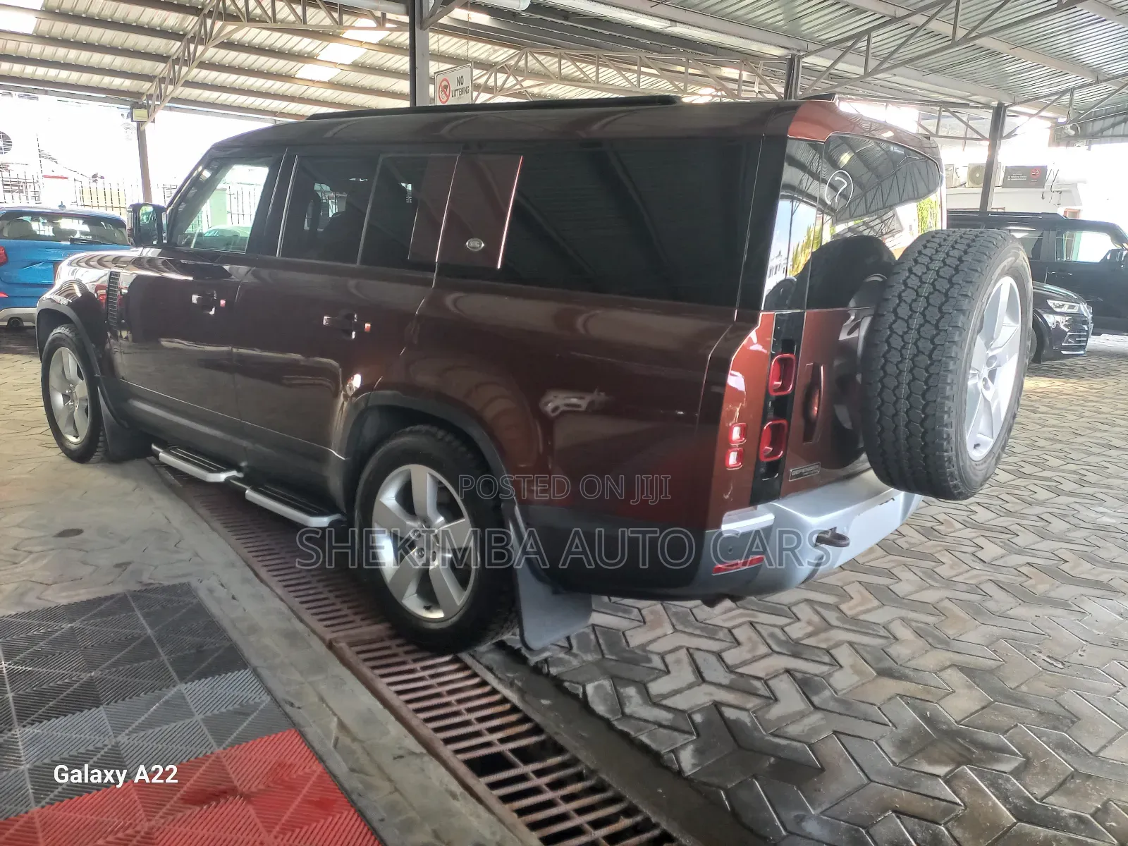 Land Rover Defender 2023 Maroon