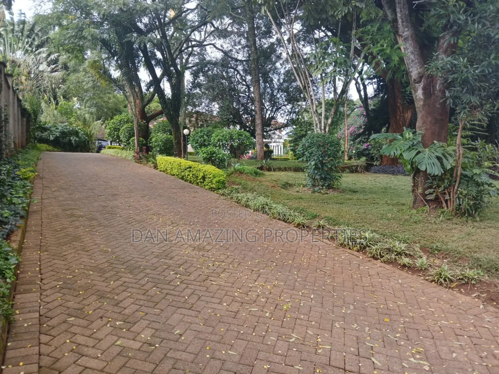 5bdrm Maisonette in Runda On 1 Acre for sale
