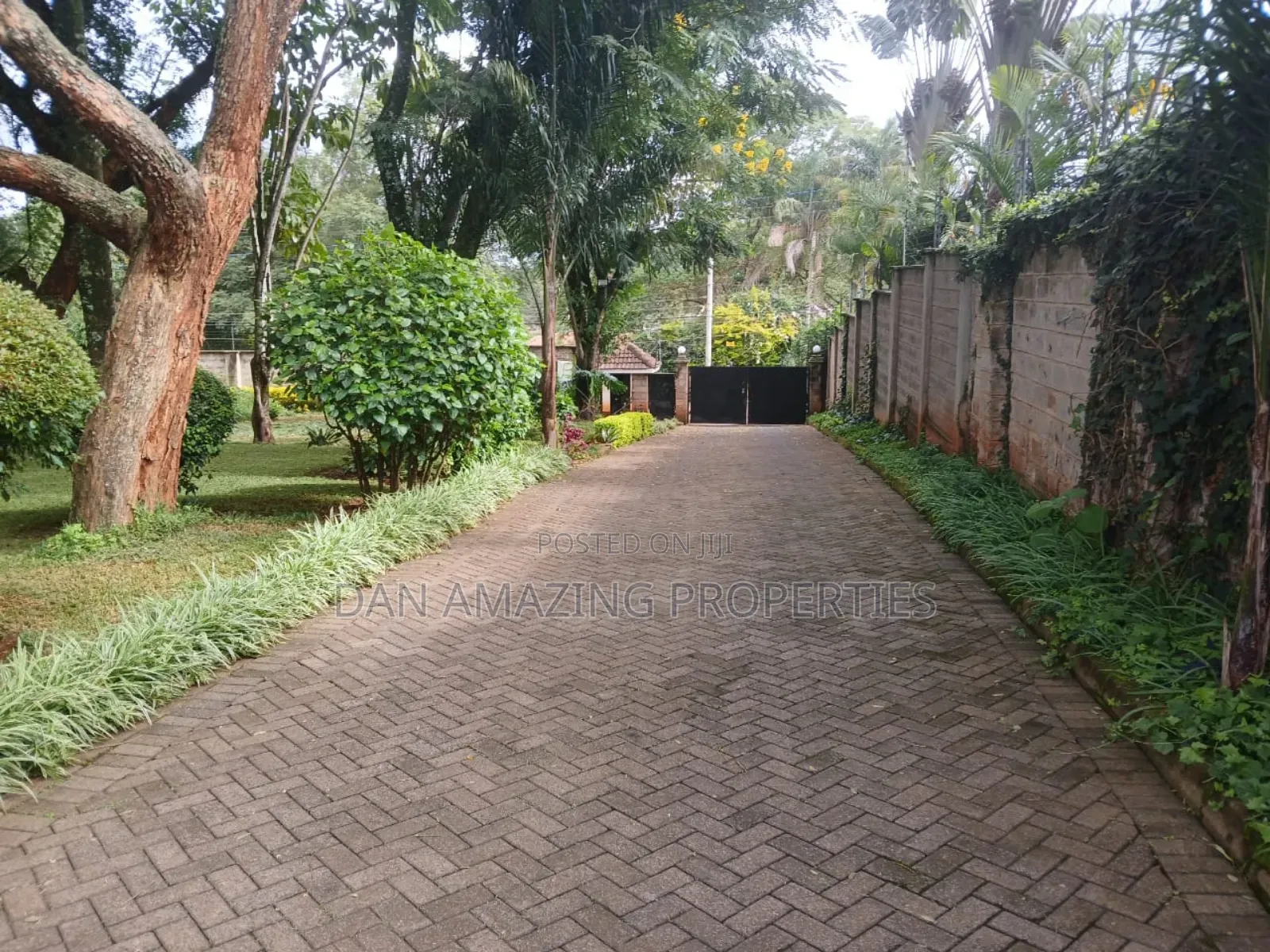 5bdrm Maisonette in Runda On 1 Acre for sale