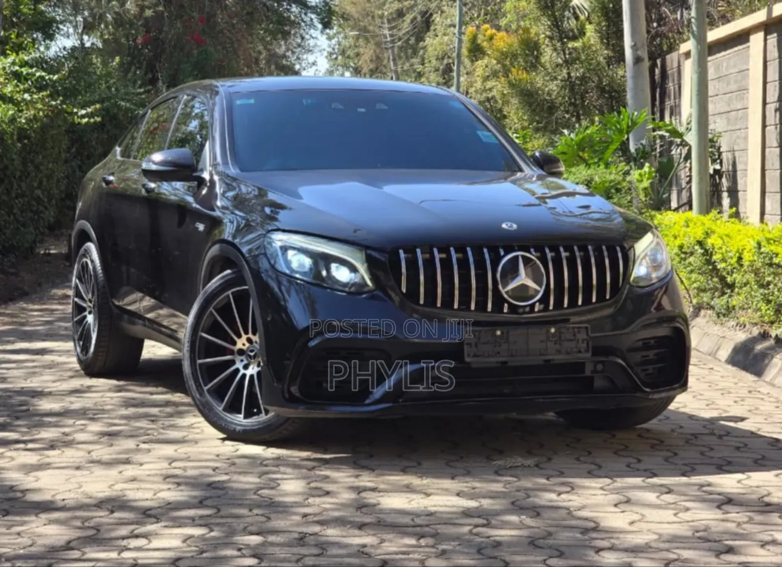 Mercedes-Benz GLC-Class GLC250 Sport Utility 4-Door (2.0L, 4cyl Turbo)