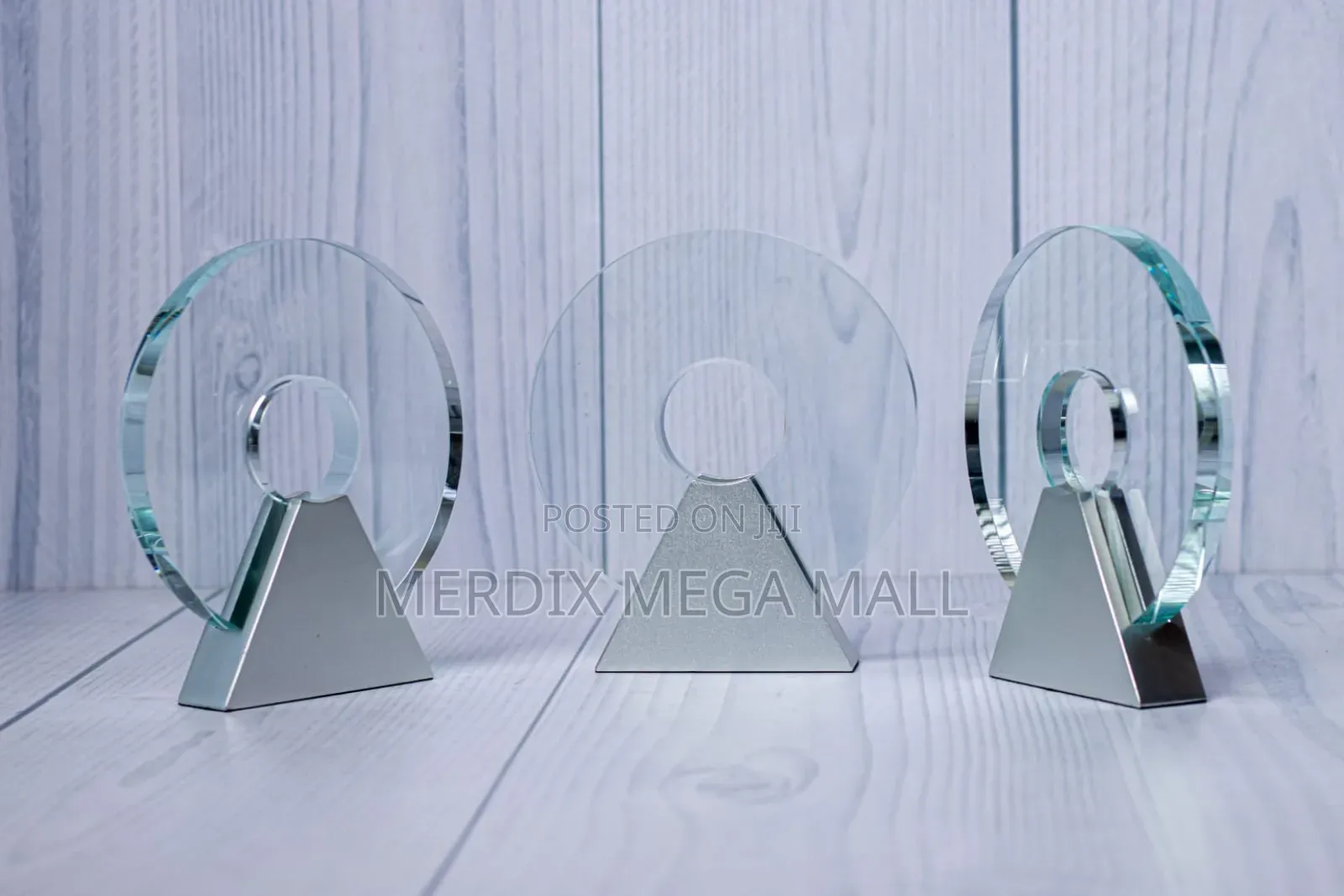 Cresent Moon
Award, Awards