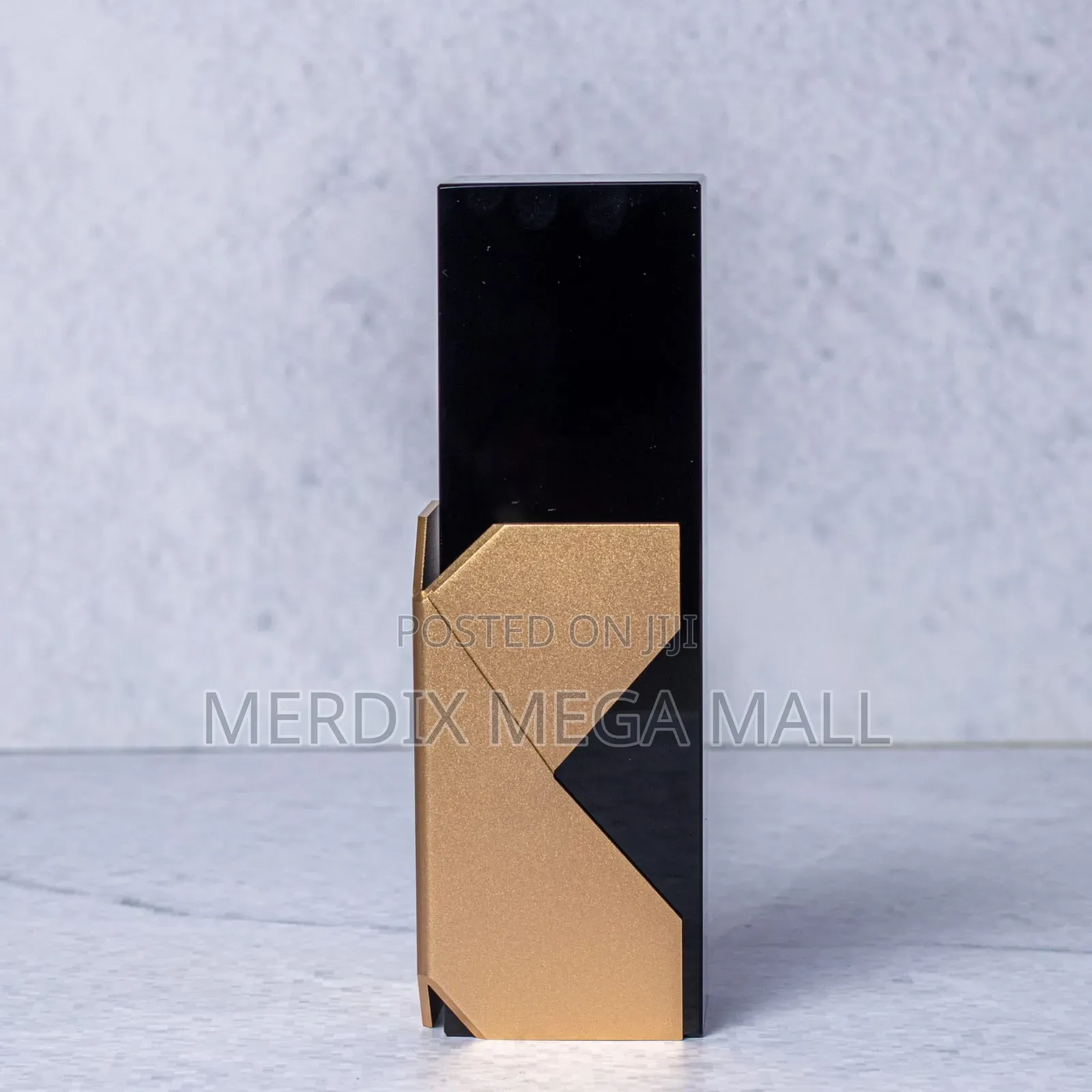Cr002 Crystal Award, Awards