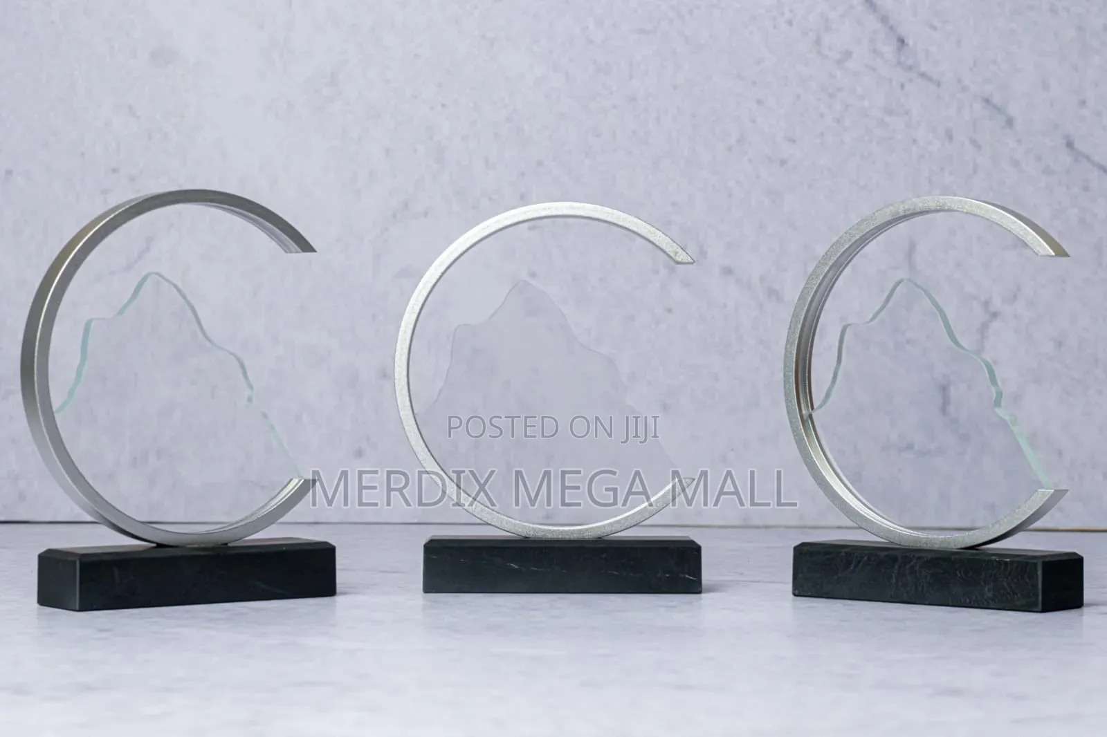 Un865
 Crystal Award, Awards
