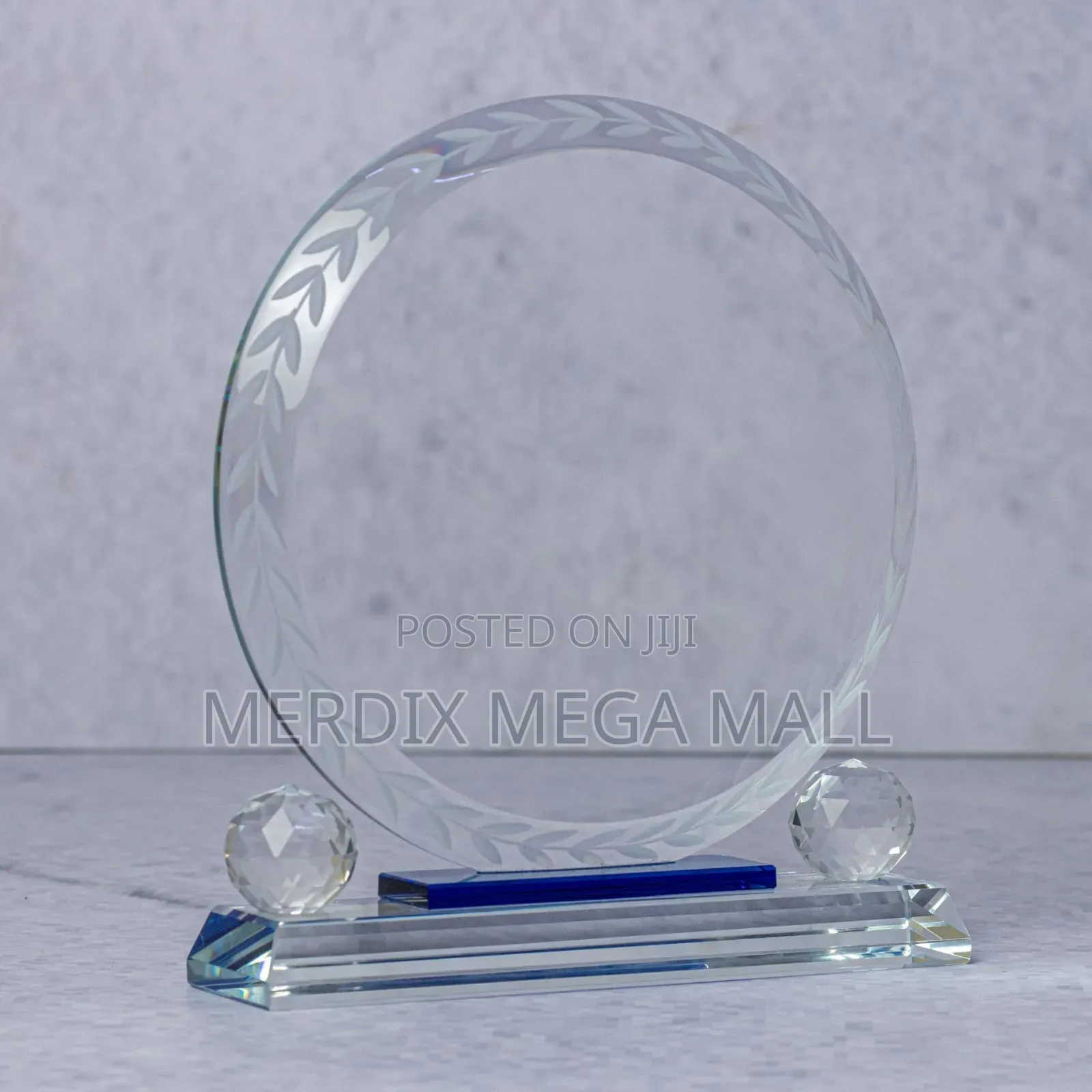 Round Crystal Award , Awards