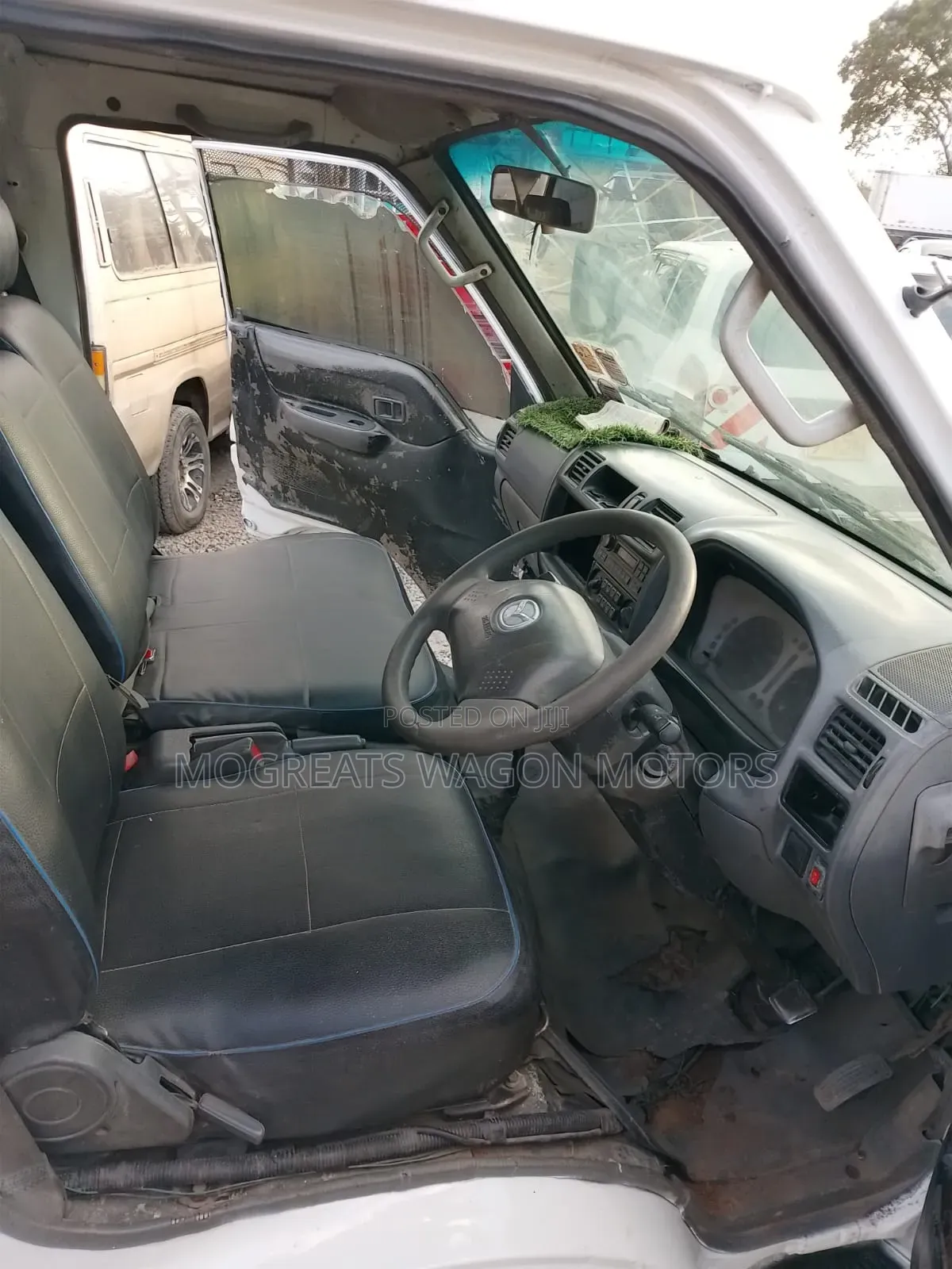 Mazda Bongo 2011 White