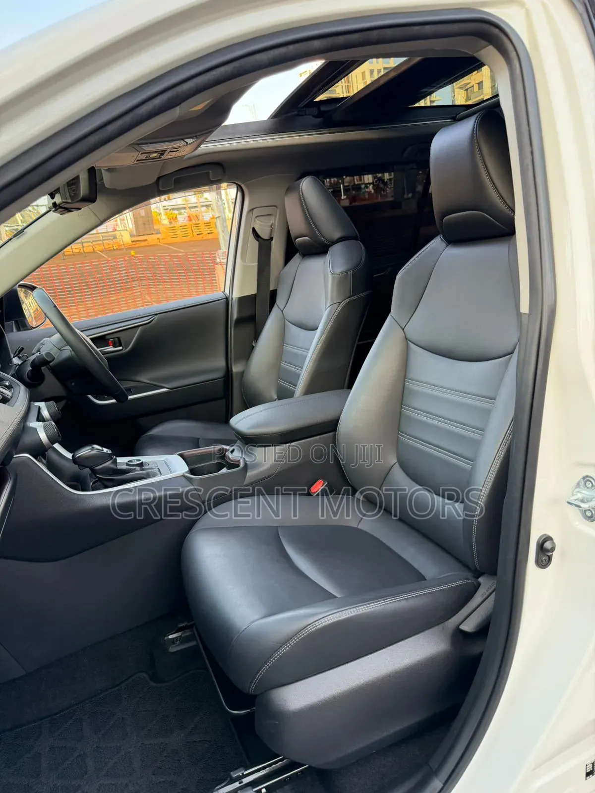 Toyota RAV4 2020 Pearl
