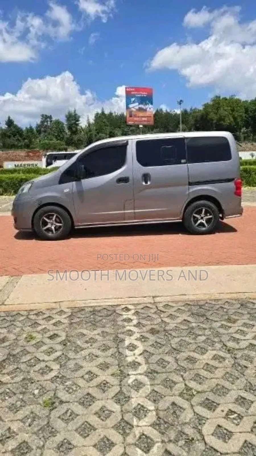 Nv 200 Nissan Available for Transport and Logistics Services.